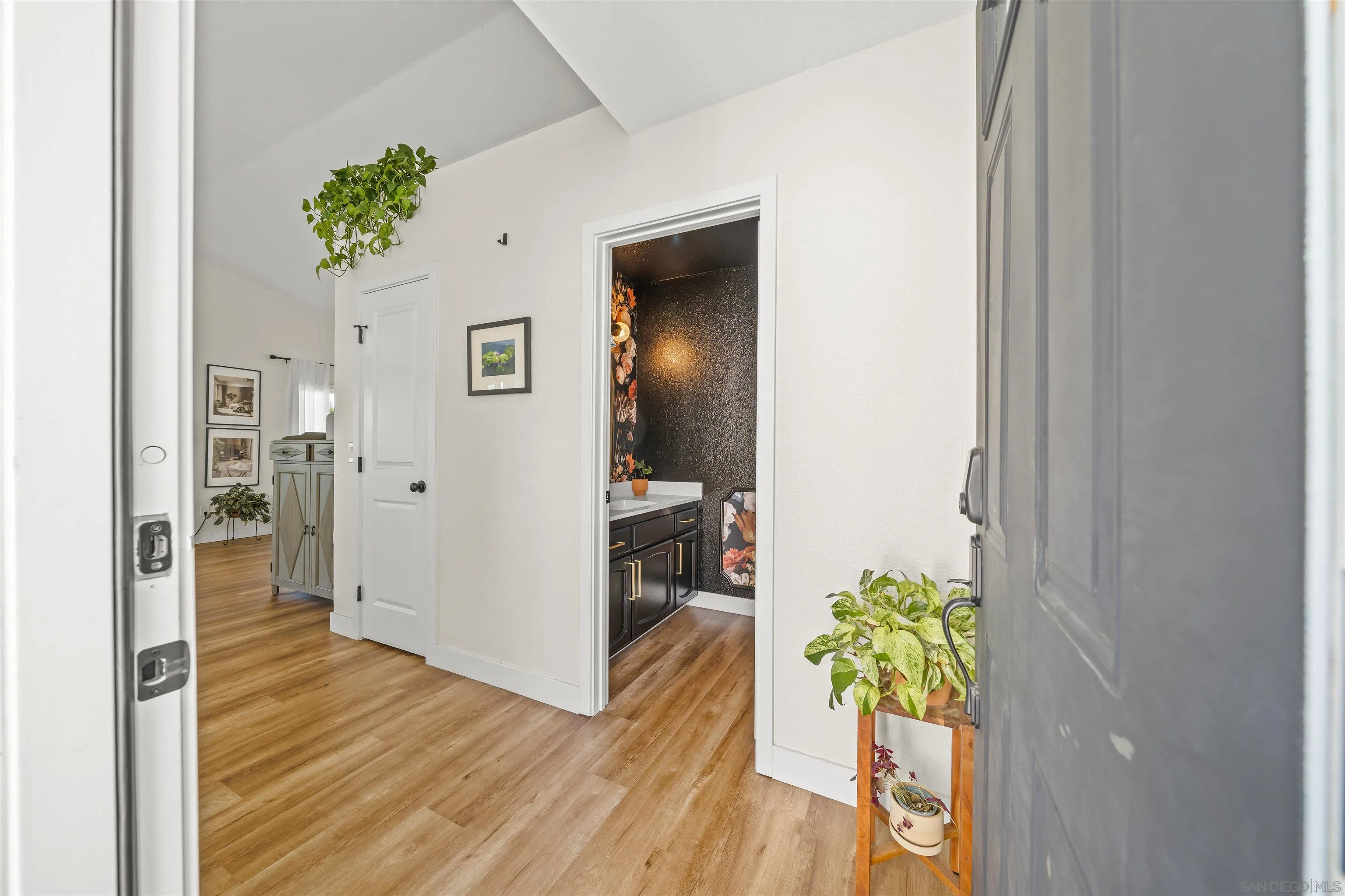 https://cdn.realtyfeed.com/cdn/127/250037843/11d9cf52c7495287ca2ac7d26b3f33fc.webp