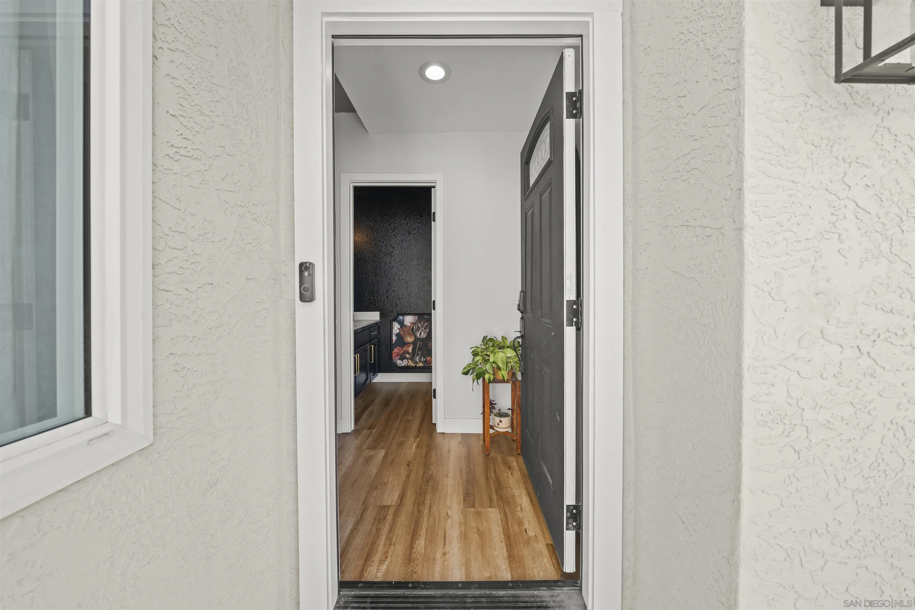 https://cdn.realtyfeed.com/cdn/127/250037843/9f242feba22099929f27a954c8196b72.webp