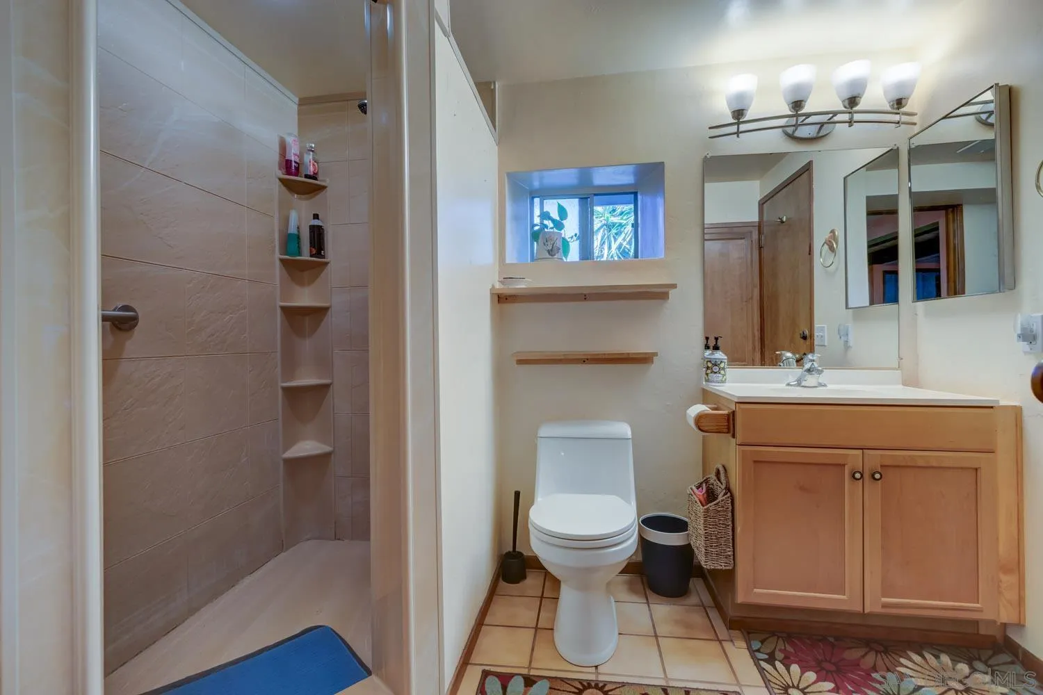 https://cdn.realtyfeed.com/cdn/127/250037844/26377b8826852c02c54b466f66dcb3dc.webp