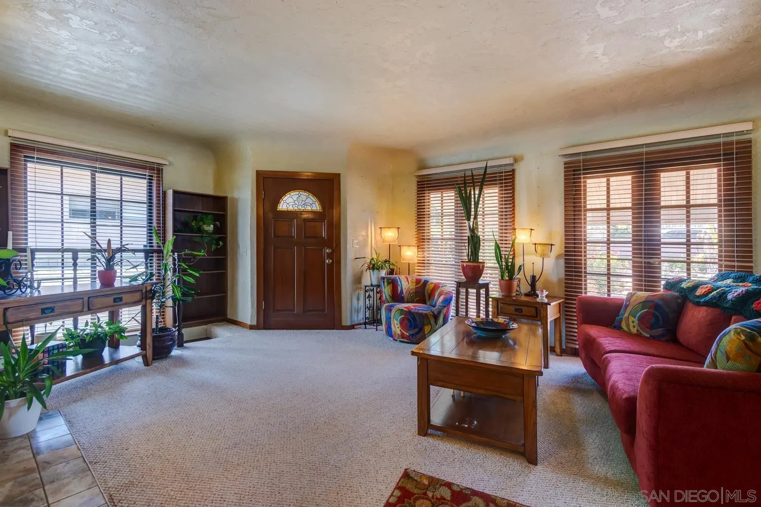 https://cdn.realtyfeed.com/cdn/127/250037844/c9b0ee3c2ab8a927a44f37a00d5b47d0.webp