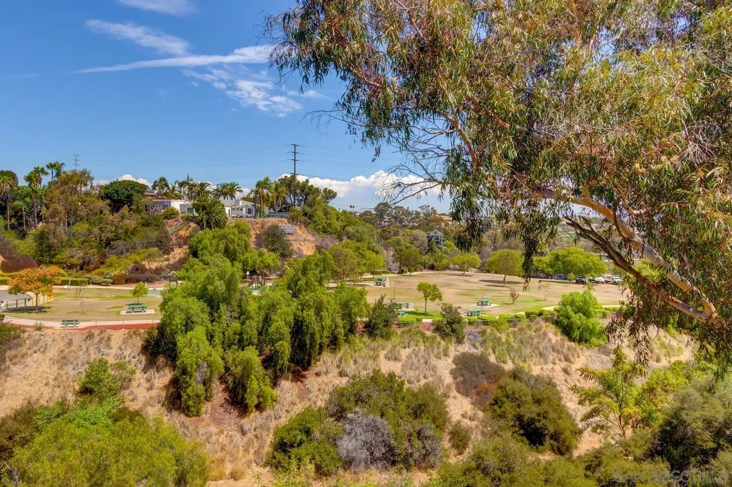 https://cdn.realtyfeed.com/cdn/127/250037844/d4150b1520dfdffa1812ec5e8151f5ca.webp