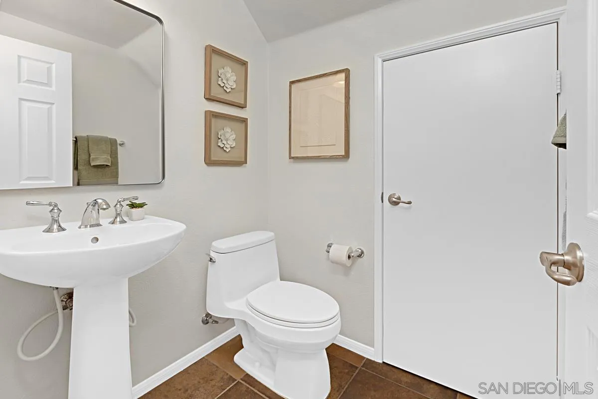 Photo #12: 250037845 Listing: Photo #12