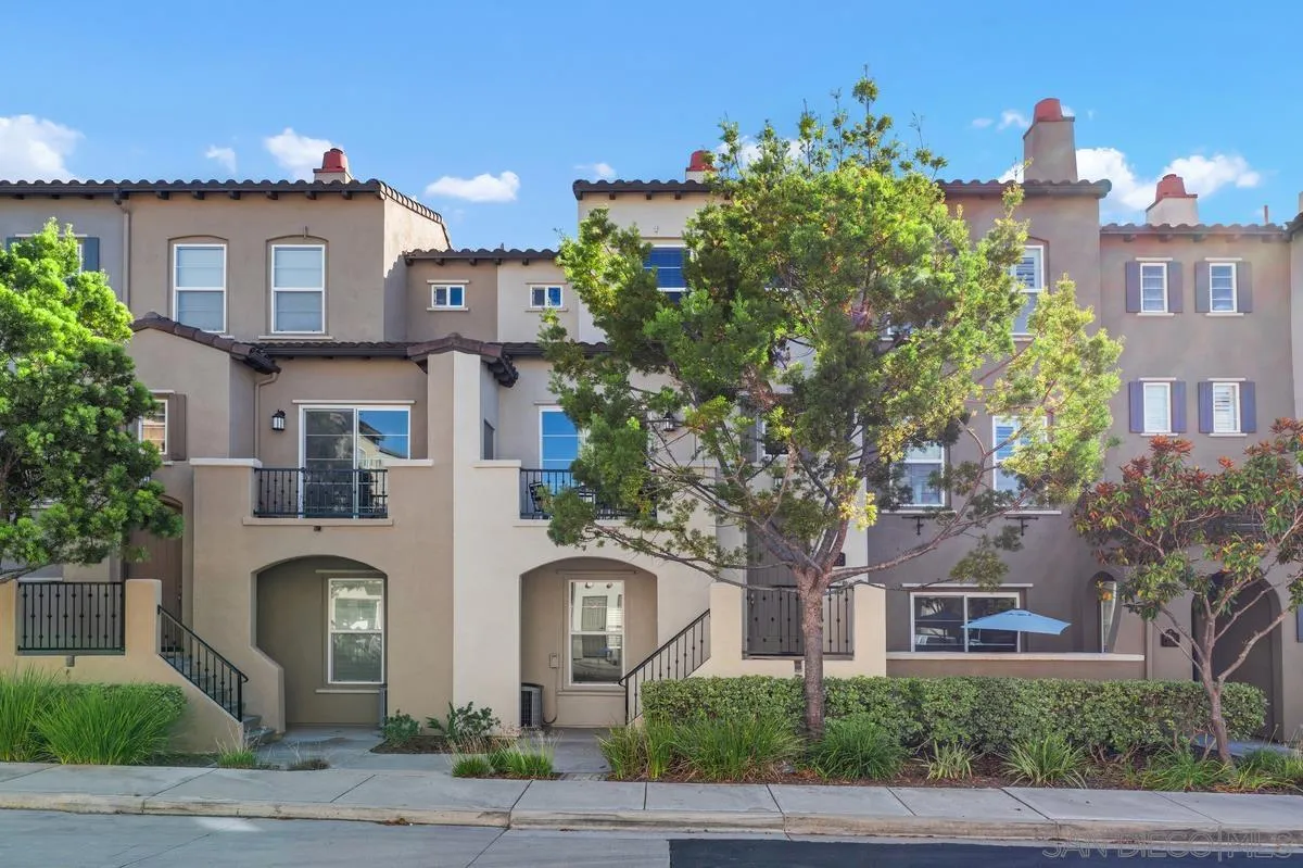 Photo #2: 250037845 Listing 