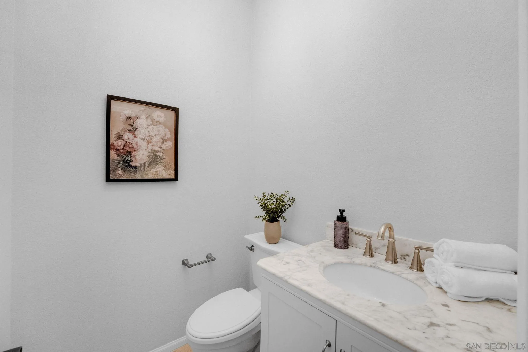 https://cdn.realtyfeed.com/cdn/127/250037848/1496631cd058a048d64caf64838718ef.webp