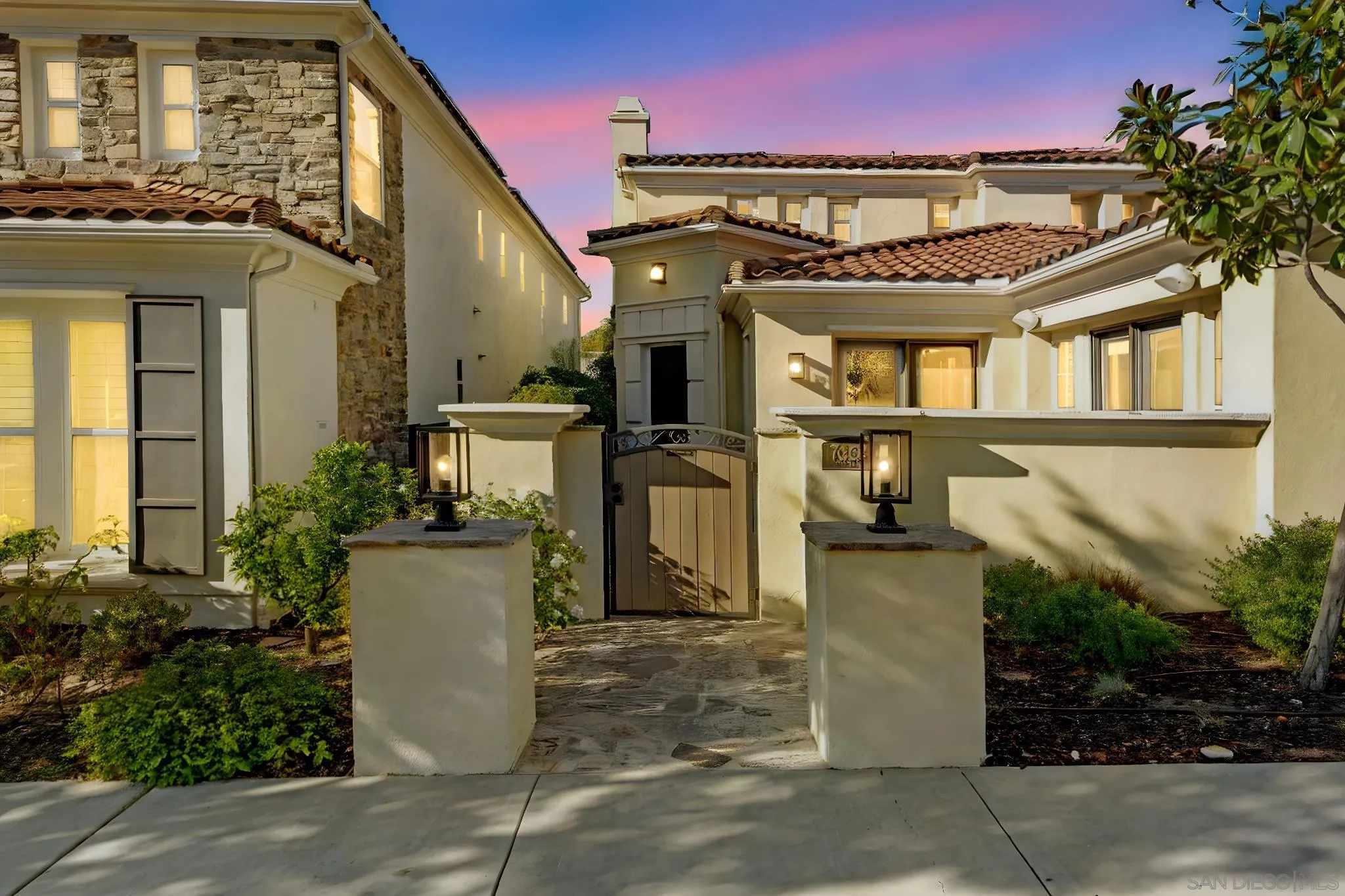 https://cdn.realtyfeed.com/cdn/127/250037848/4acaacd45562ad507182b47dbd020dd6.webp