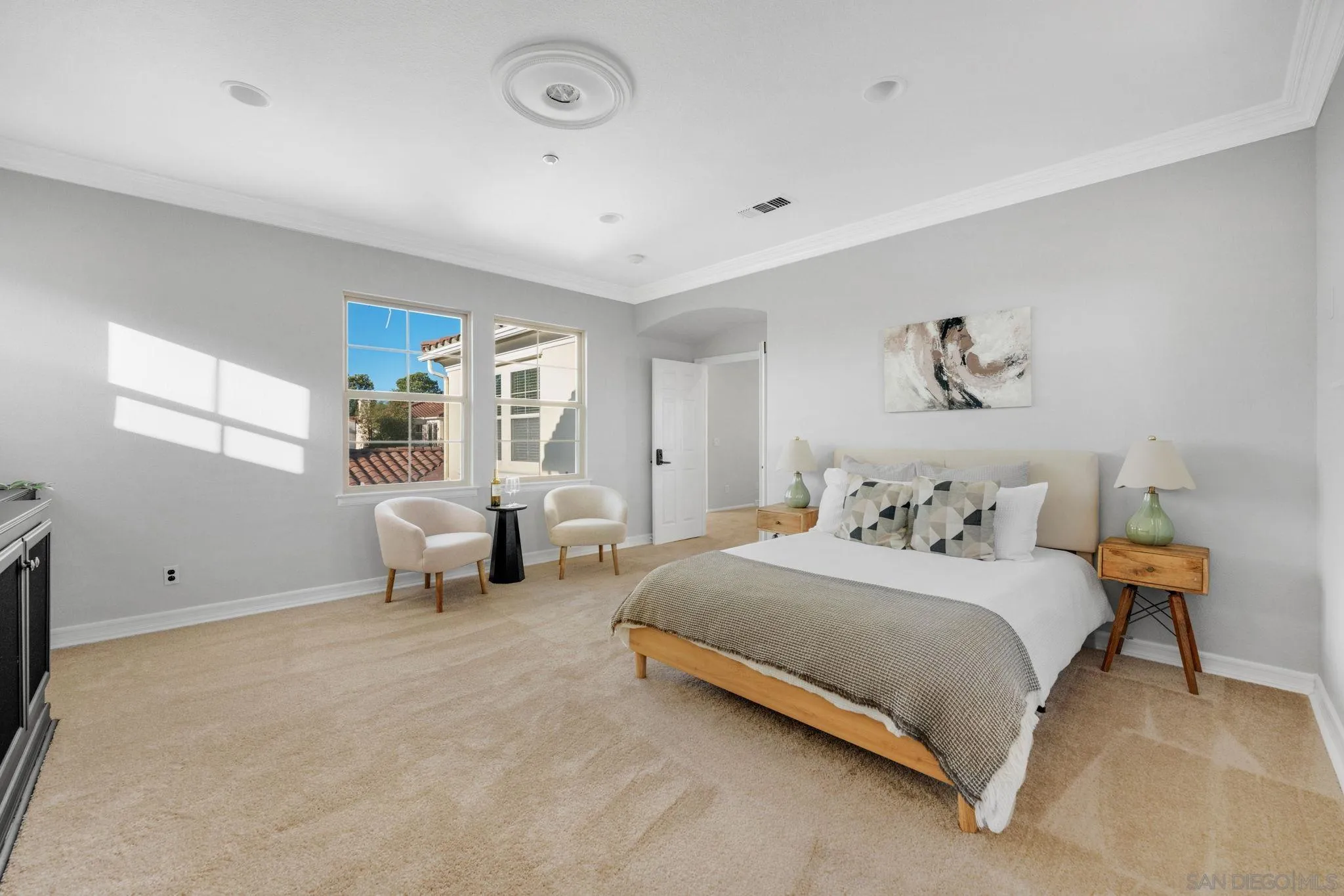 https://cdn.realtyfeed.com/cdn/127/250037848/5439fb0610b9092617766eaf2ce332eb.webp
