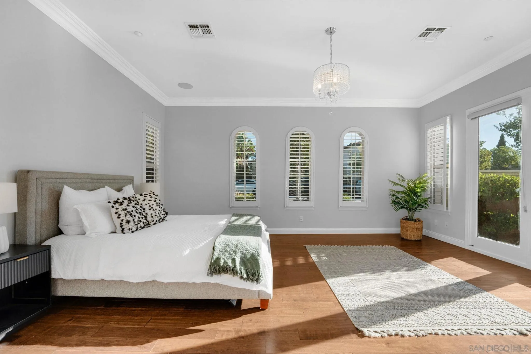 https://cdn.realtyfeed.com/cdn/127/250037848/5f28084f9174342053e80a699d6dad8a.webp