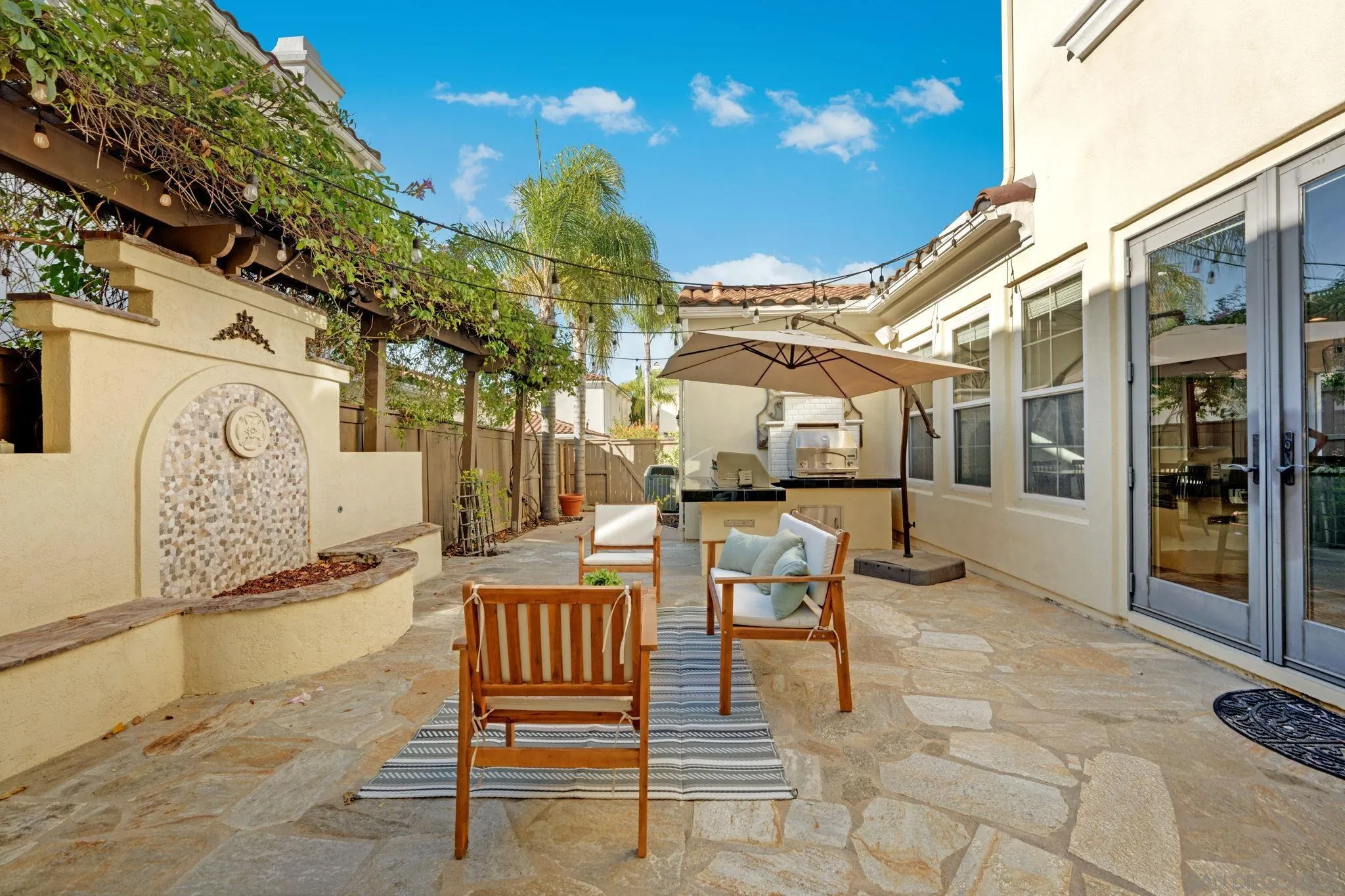 https://cdn.realtyfeed.com/cdn/127/250037848/617f2abfba1b8d56d0a2810b08b1b616.webp