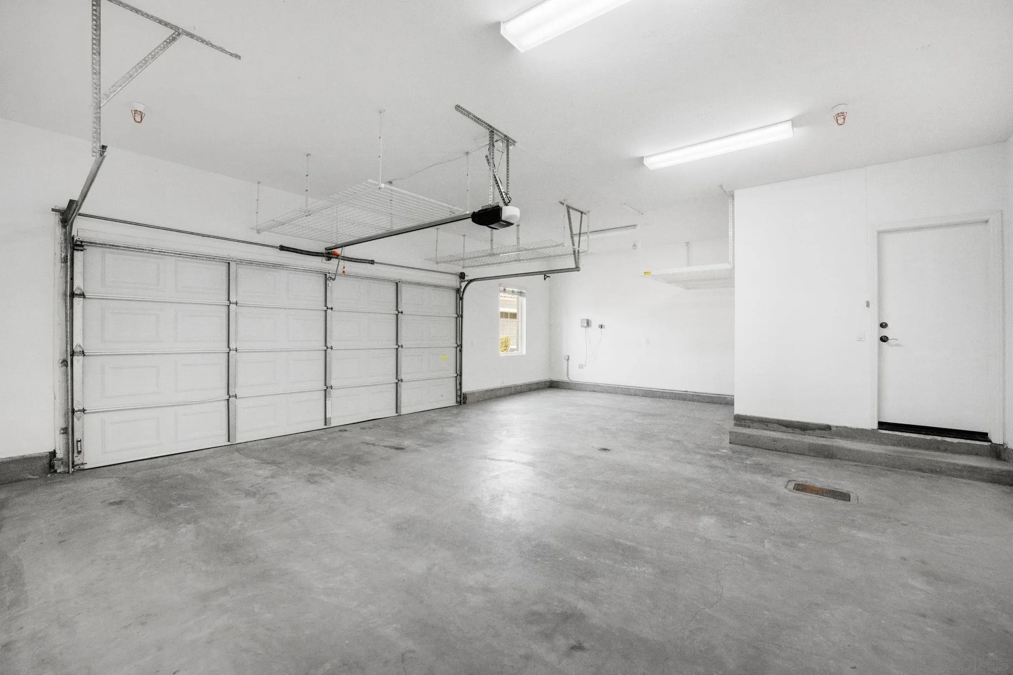 https://cdn.realtyfeed.com/cdn/127/250037848/61ffce6ce7b3537992712f01985895b8.webp