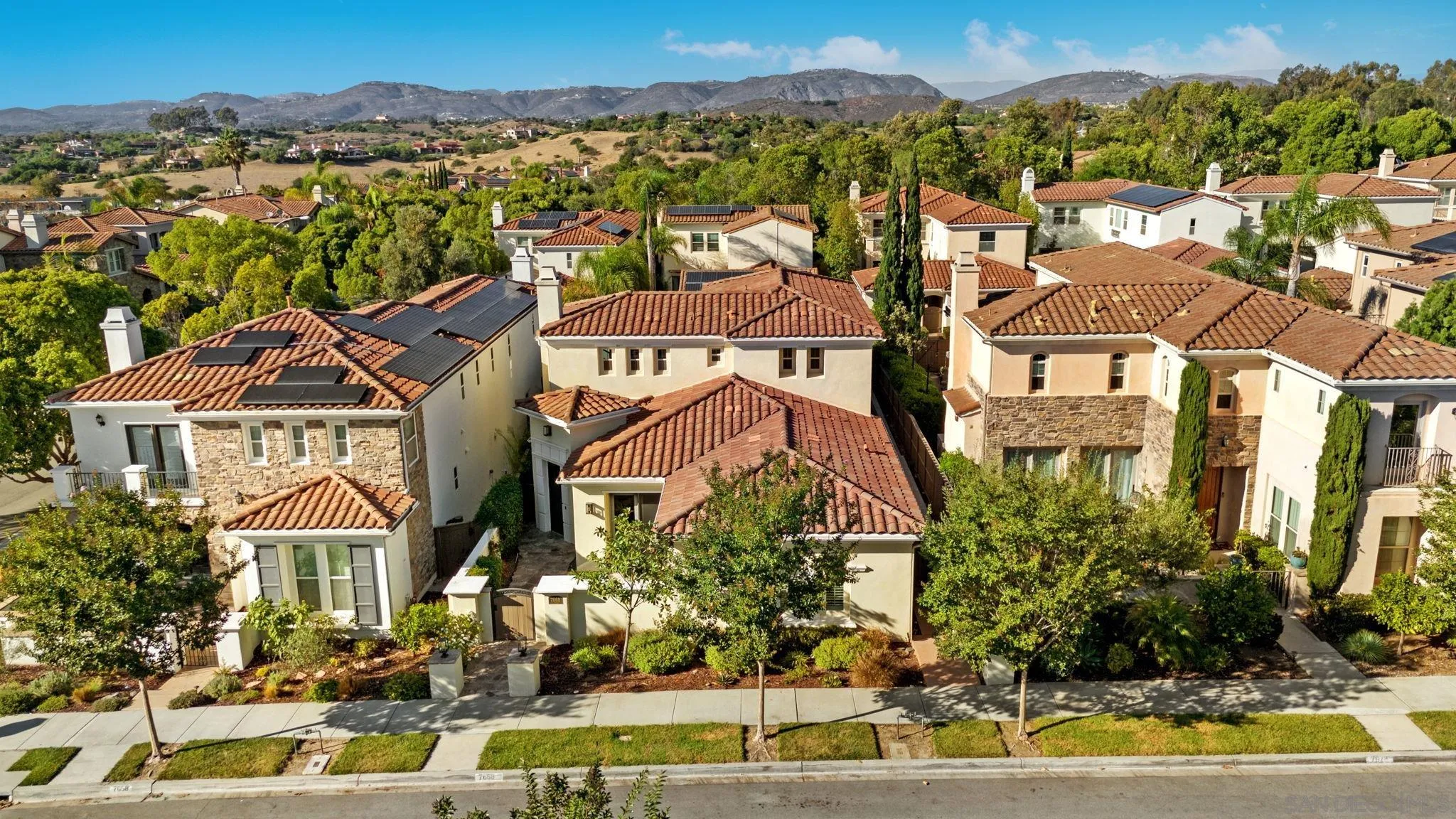 https://cdn.realtyfeed.com/cdn/127/250037848/c9cc1dc5e222ca5495e5cc387887c32a.webp