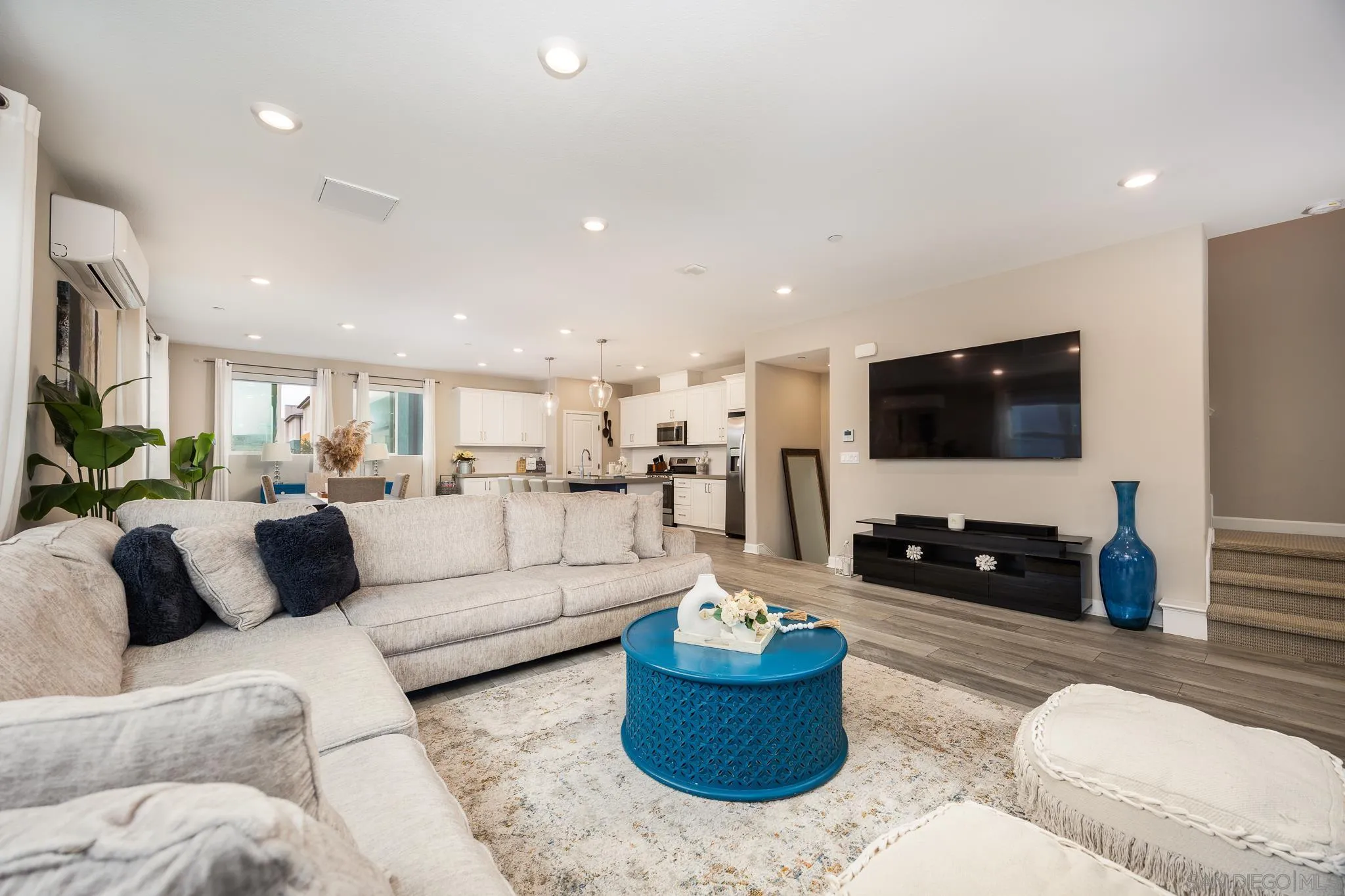 Photo #5: 250037850 Listing 