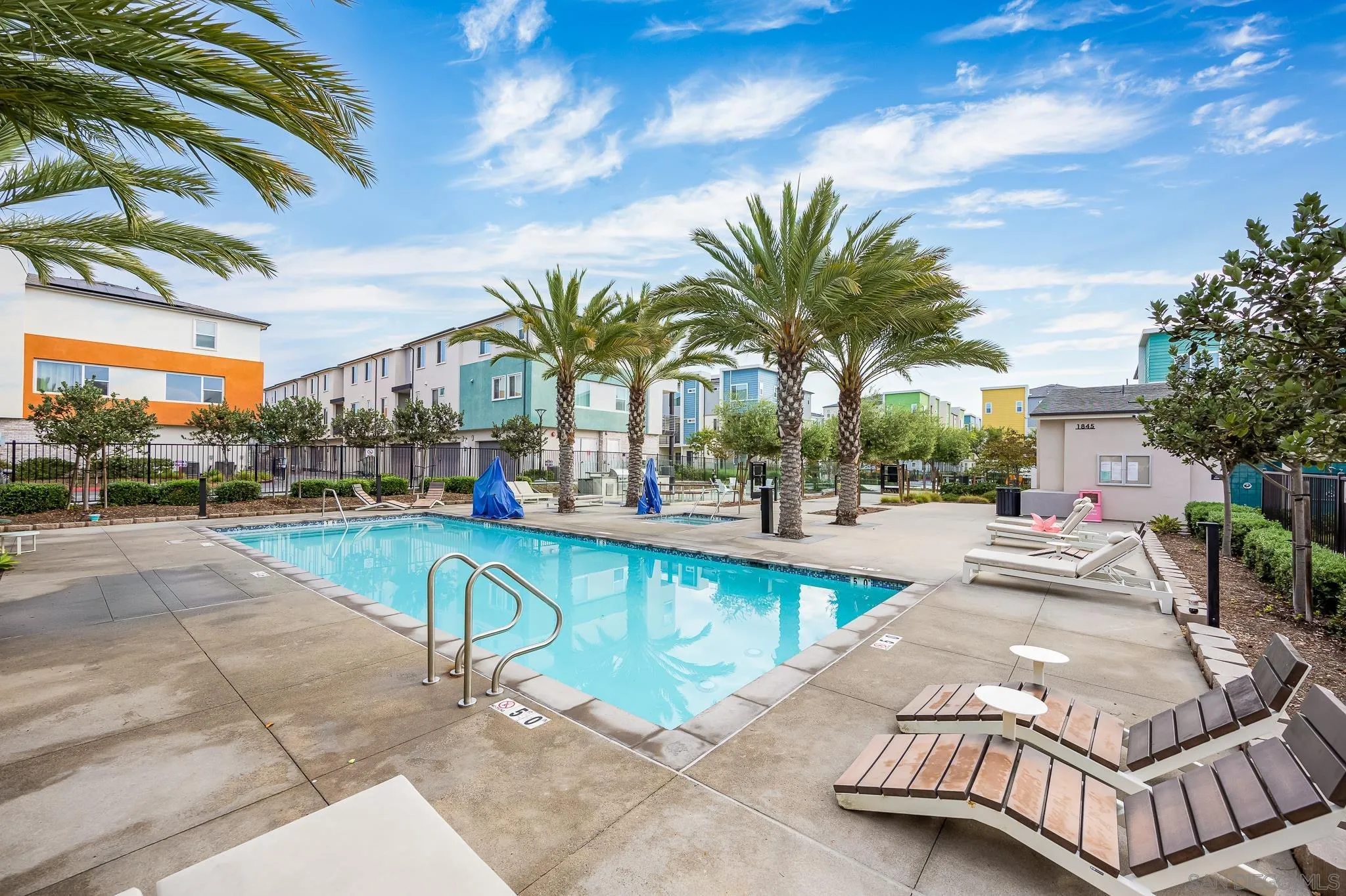 https://cdn.realtyfeed.com/cdn/127/250037850/b372acab72f7a0a4a6d1d8fa3b2de711.webp