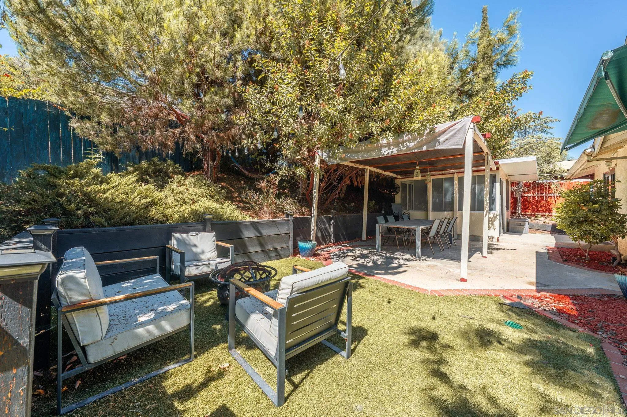 https://cdn.realtyfeed.com/cdn/127/250037854/07c7cfe6f2490bfacb2a0e7c05e9094b.webp