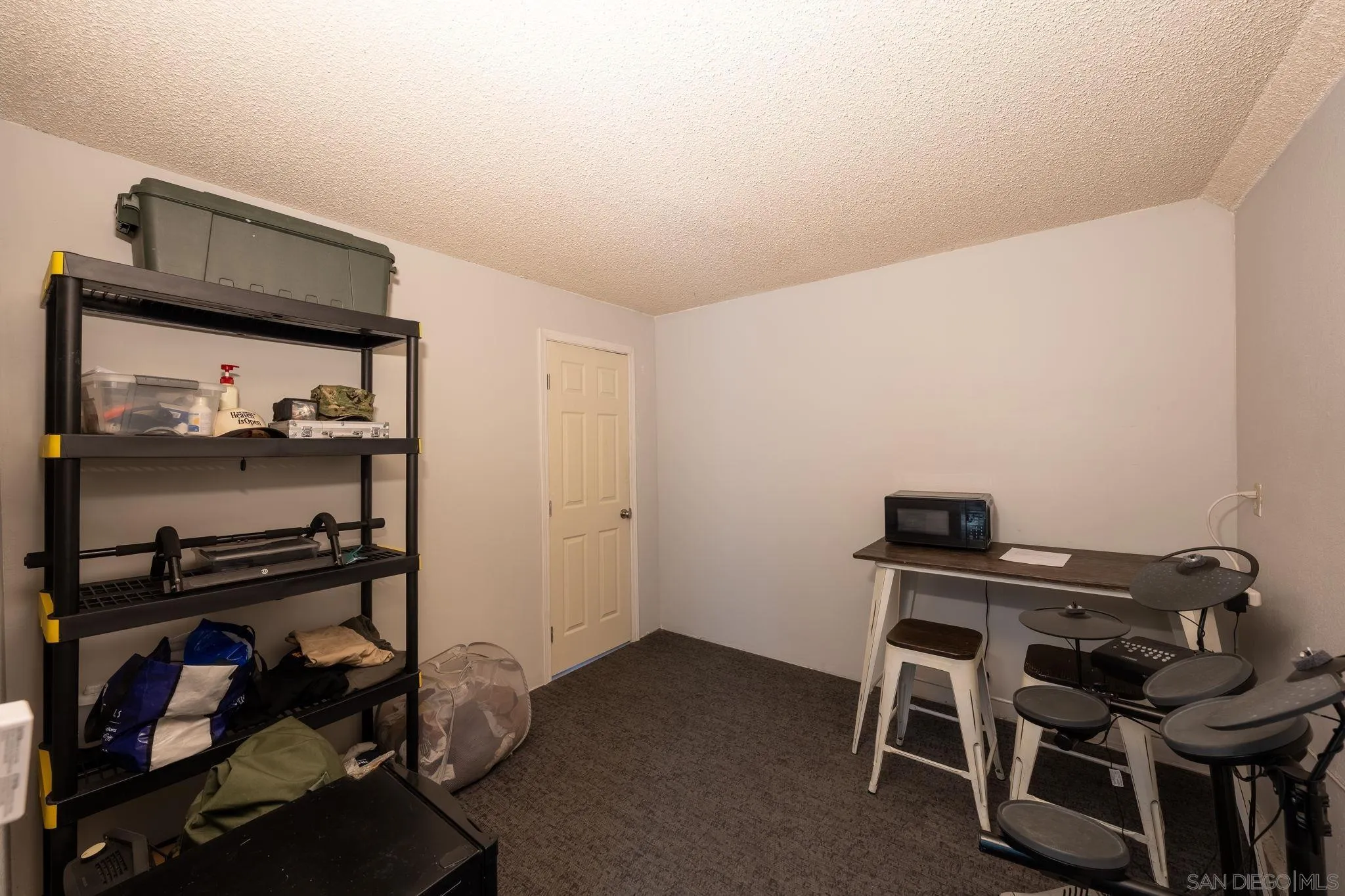 https://cdn.realtyfeed.com/cdn/127/250037854/a18a0a784f7dd8be3a48f0c597a45dbb.webp