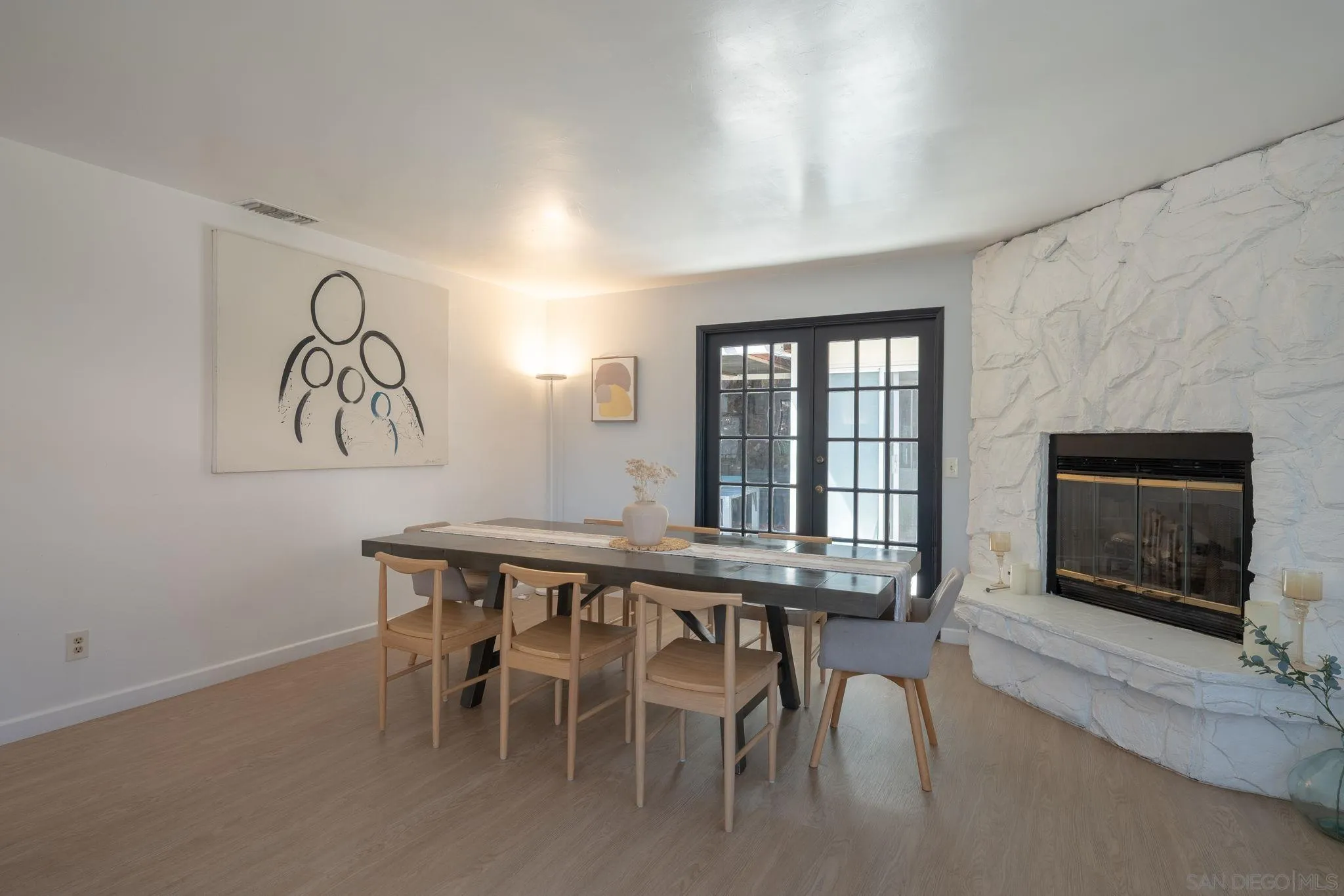 https://cdn.realtyfeed.com/cdn/127/250037854/a580f4bec324008574671b37e822a4ee.webp