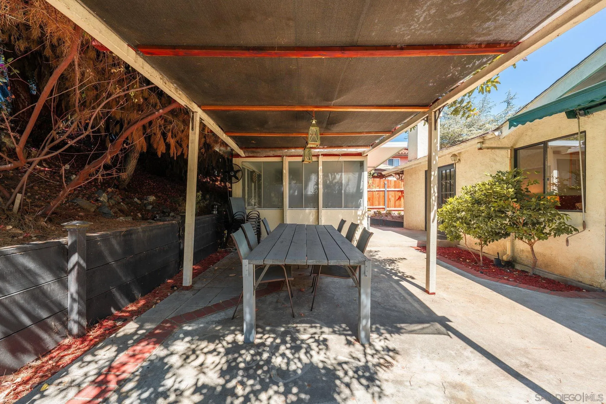 https://cdn.realtyfeed.com/cdn/127/250037854/bd0aef30e5225f900203aaf19d13092d.webp