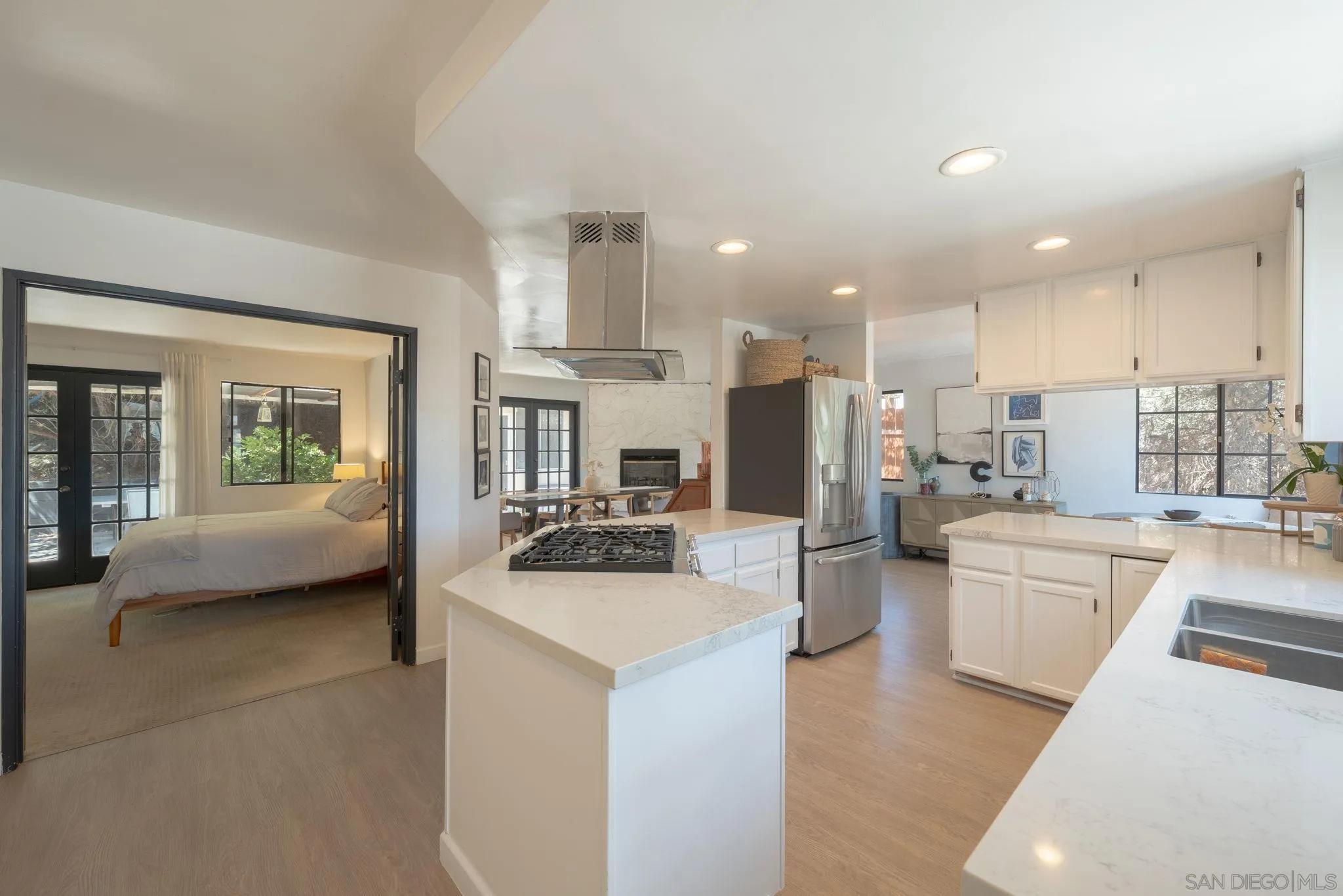https://cdn.realtyfeed.com/cdn/127/250037854/d325f908b5f600e70fbbc5ea15c64a47.webp