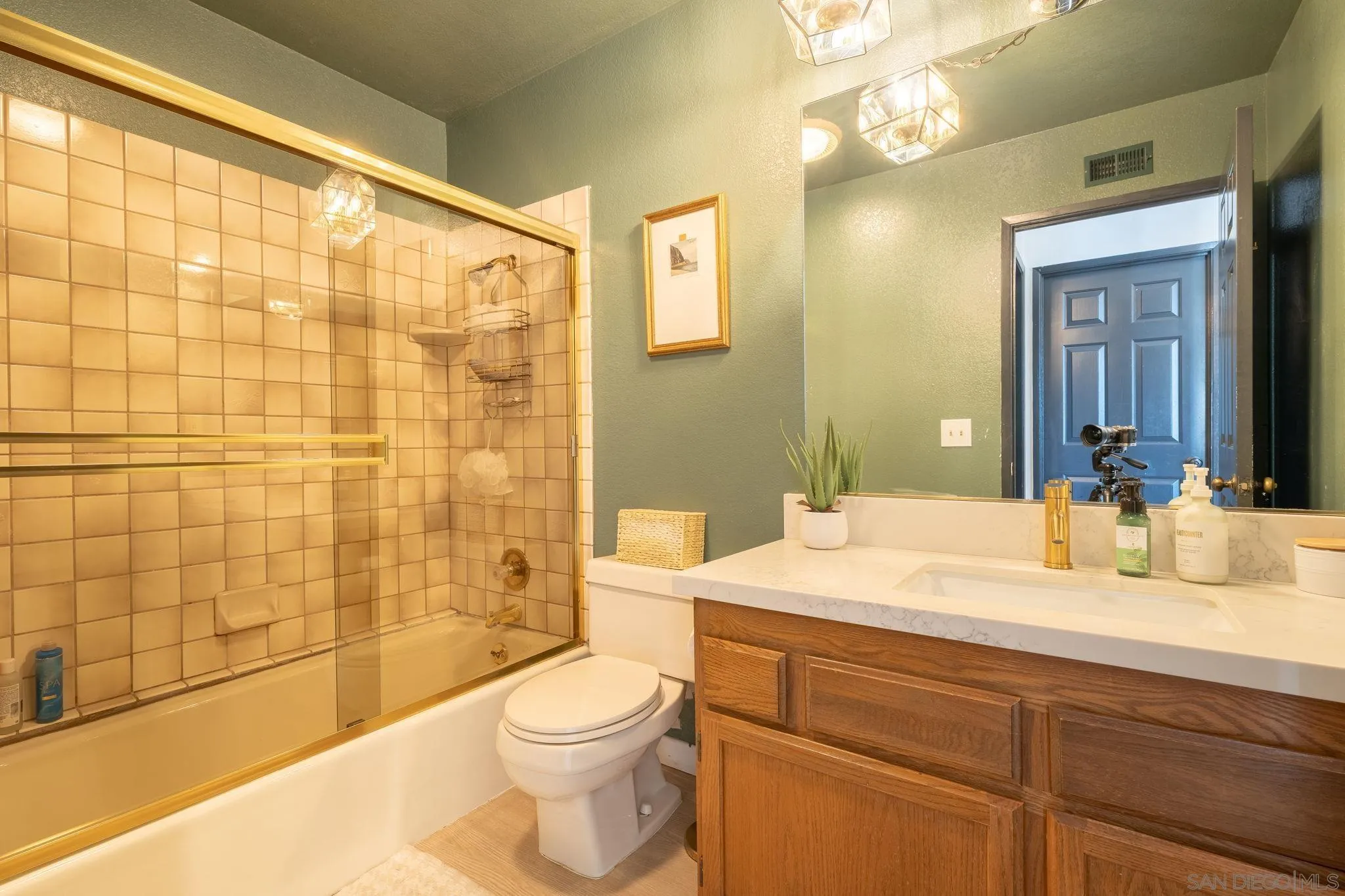https://cdn.realtyfeed.com/cdn/127/250037854/dd76688b4058c6b0720c9b8f1da03d7b.webp