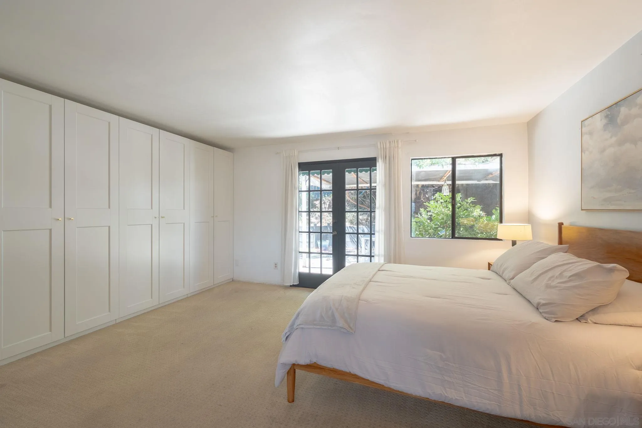 https://cdn.realtyfeed.com/cdn/127/250037854/ea4c90a50fb6b604d80acd7845d9b4c5.webp