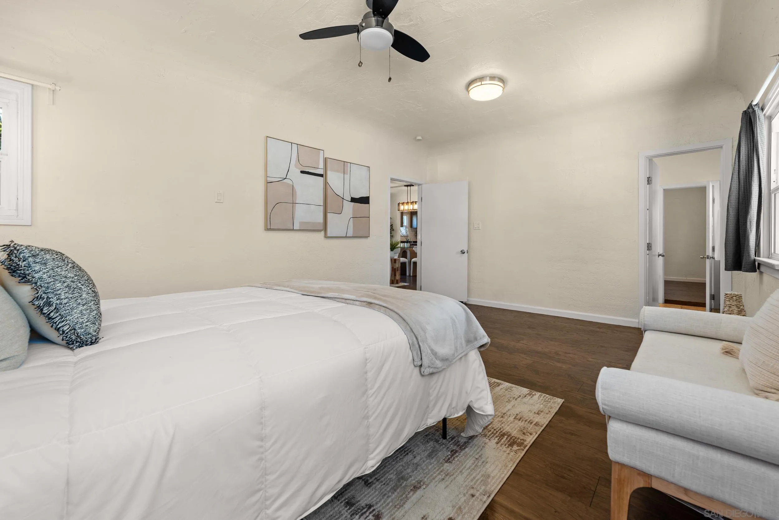 https://cdn.realtyfeed.com/cdn/127/250037866/0fd58ddabad9167806c395322562a6c7.webp
