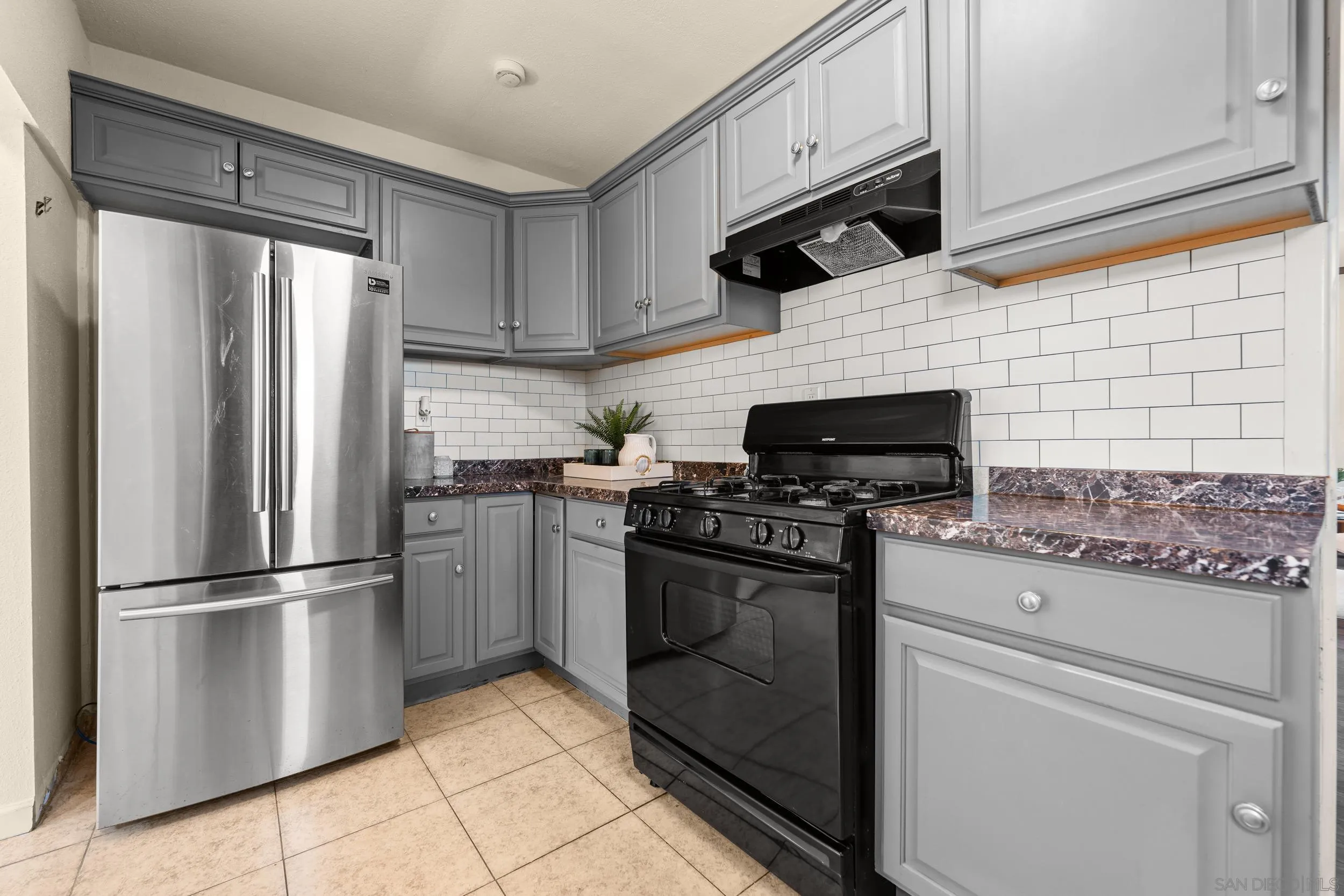 https://cdn.realtyfeed.com/cdn/127/250037866/e62228649a08eaf25d960436b86f88f8.webp