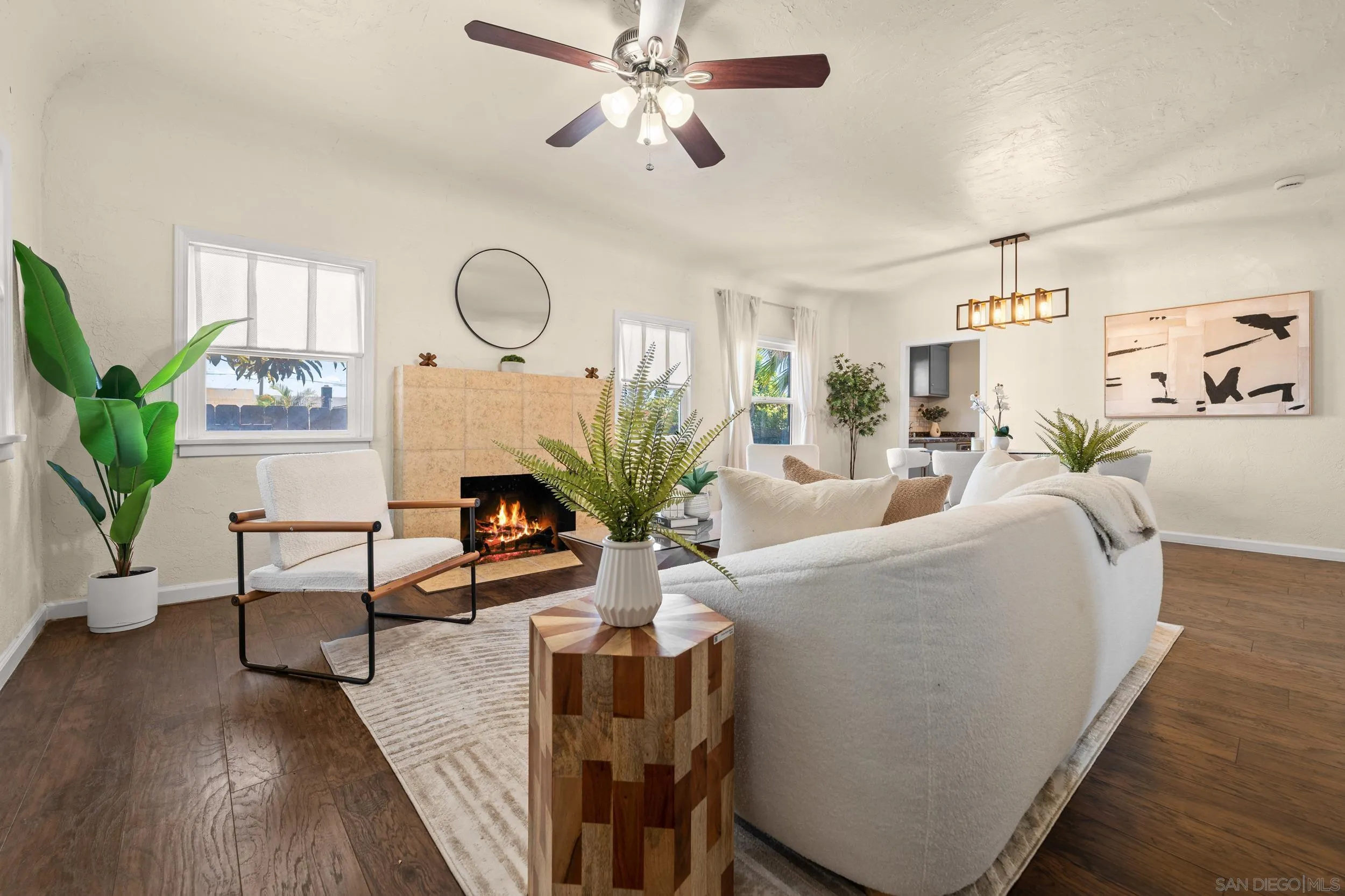 https://cdn.realtyfeed.com/cdn/127/250037866/ef0bca281a9a068d5b2b9e87a3ba6fe4.webp