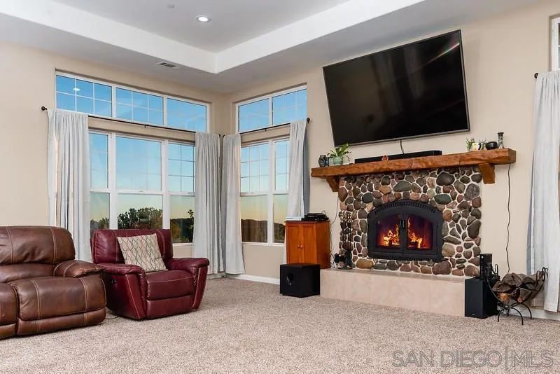 https://cdn.realtyfeed.com/cdn/127/250037872/9d1cf8d7b092bc28b33785e0a297d1a5.webp