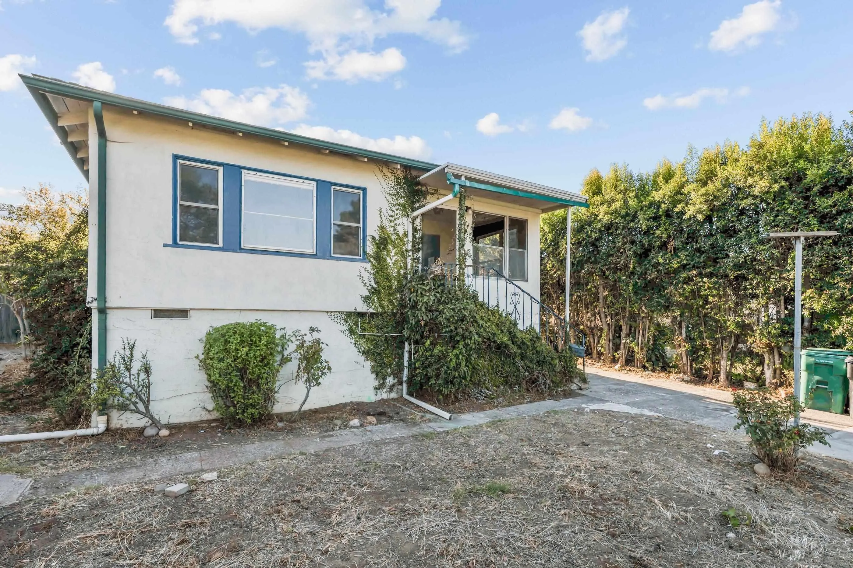 https://cdn.realtyfeed.com/cdn/127/250037873/fa6448603b8454e0e991abf1f8b9063e.webp