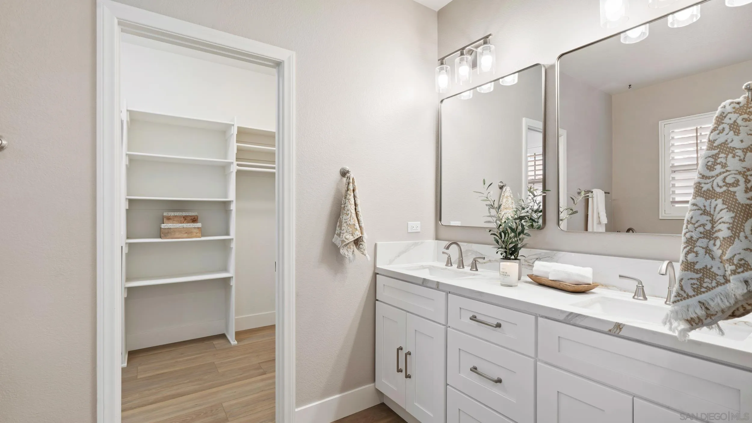 Photo #17: 250037874 Listing: Photo #17