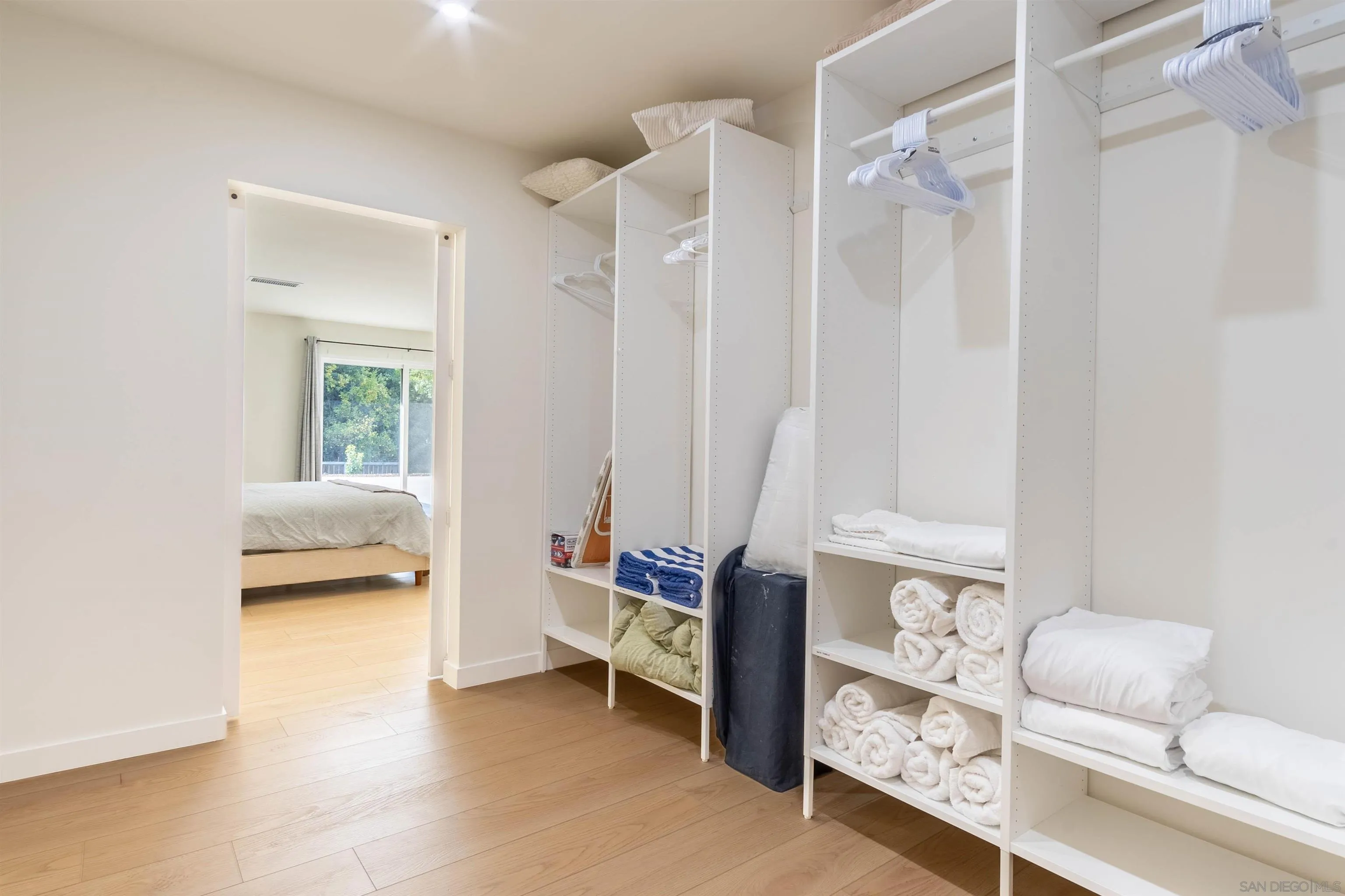 https://cdn.realtyfeed.com/cdn/127/250037877/657c0622039a19381d063f2534abe45e.webp