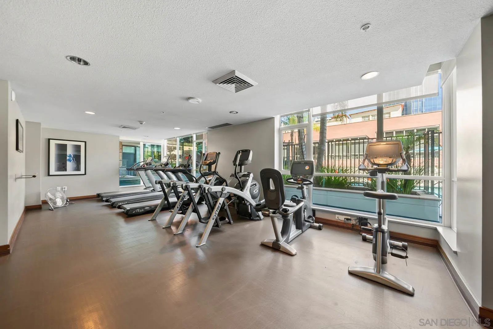 https://cdn.realtyfeed.com/cdn/127/250037881/c64635fa7284b8283f11fa12d2da0815.webp
