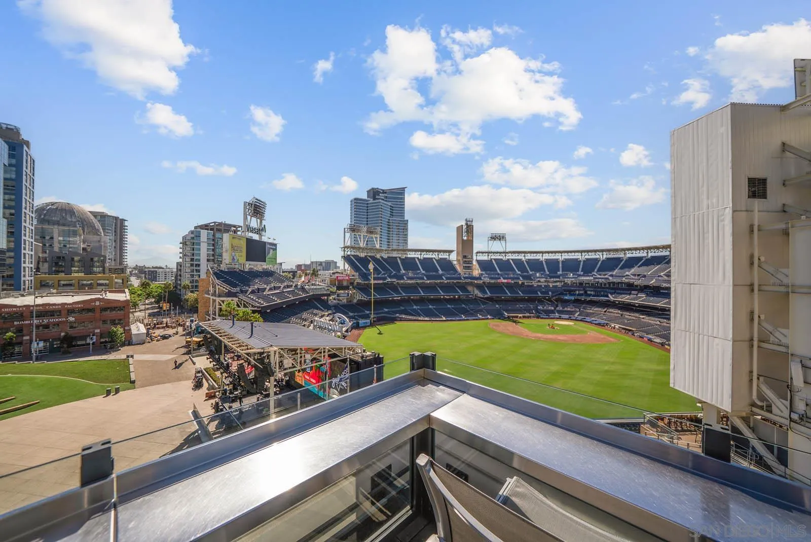 San Diego, CA 92101