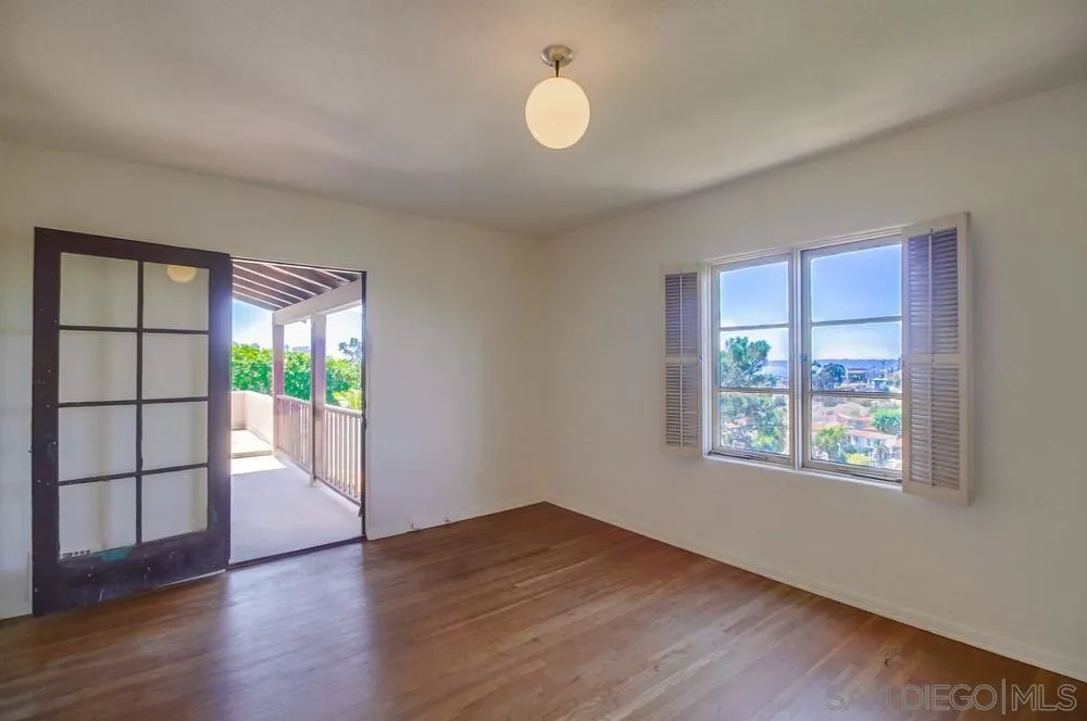 https://cdn.realtyfeed.com/cdn/127/250037882/0e57cdc3a1fd201ee94560770e964d1c.webp