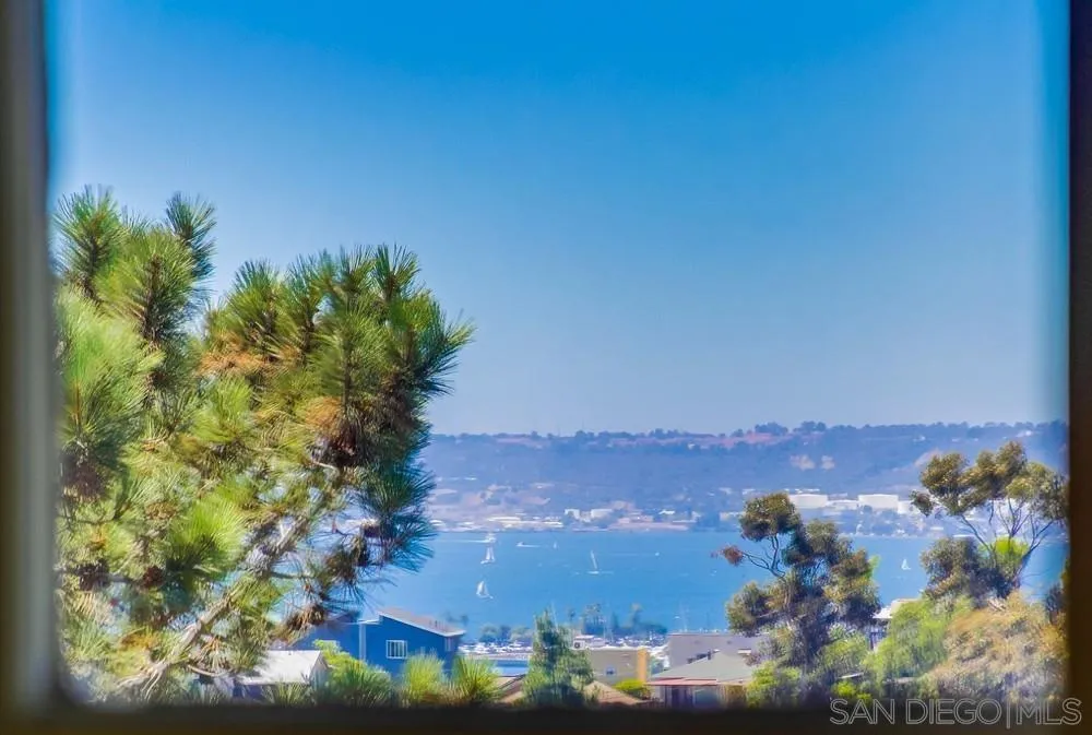 https://cdn.realtyfeed.com/cdn/127/250037882/25f2e28bf2825cfc82d88e4af19bc0ac.webp