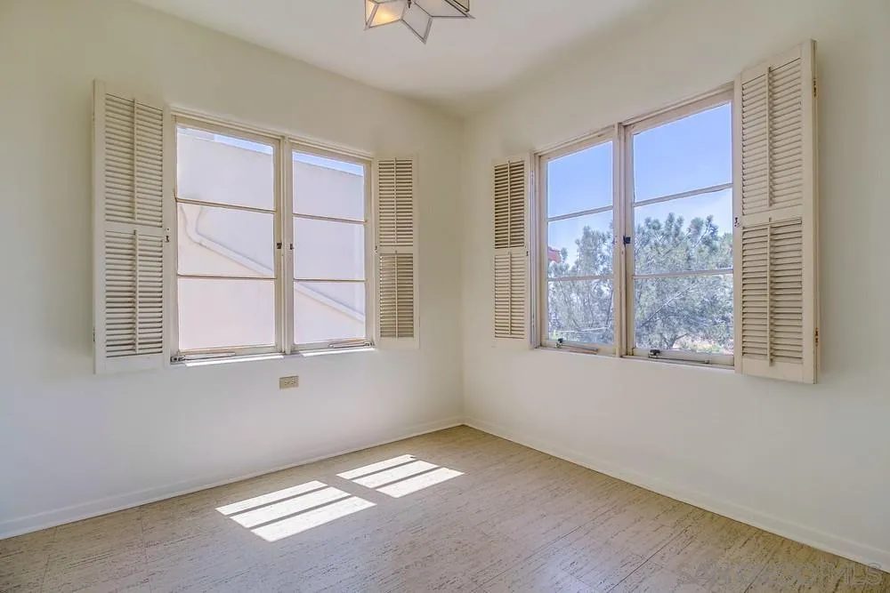 https://cdn.realtyfeed.com/cdn/127/250037882/3217ecac344b809f2193e8d25a22e1c7.webp
