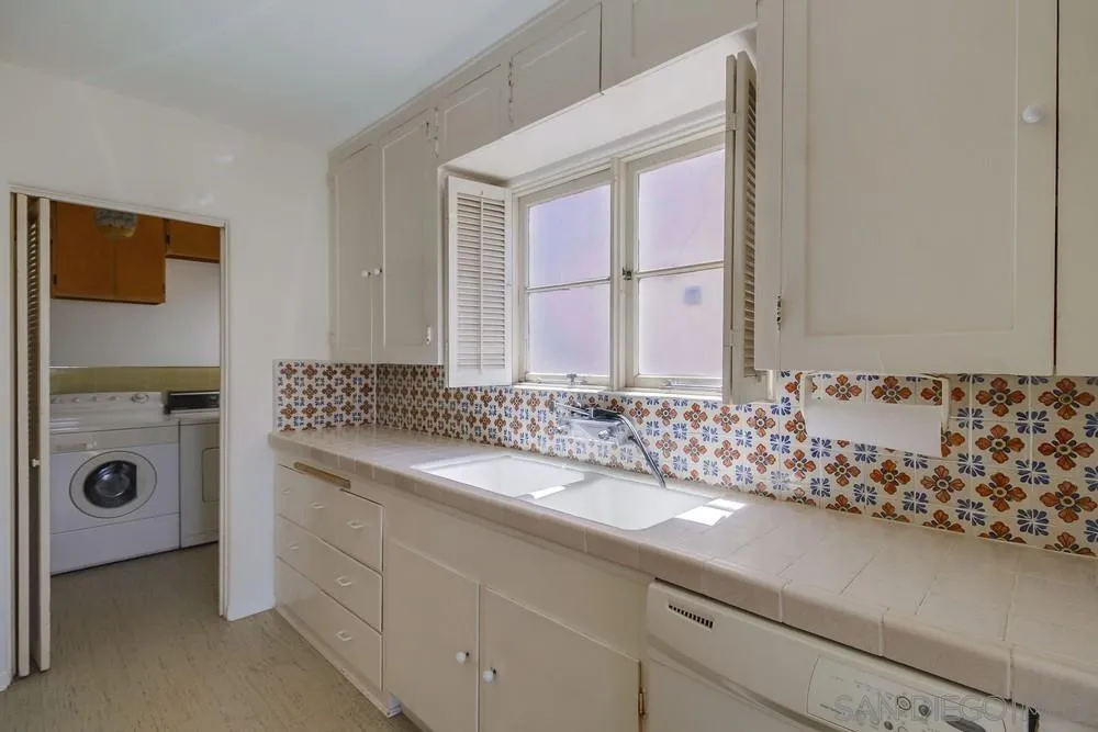 https://cdn.realtyfeed.com/cdn/127/250037882/e3d0de1872e24aeeaaff83e273f84114.webp