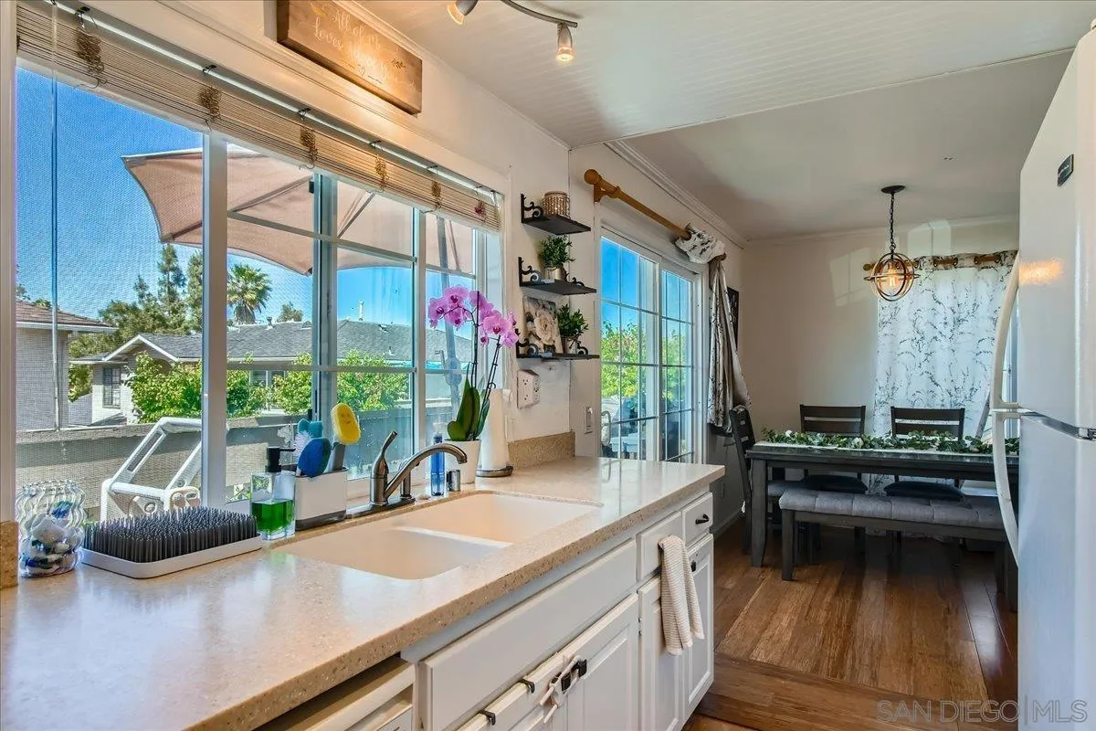 https://cdn.realtyfeed.com/cdn/127/250037890/39cdf20a37a559d00cc063d92b4defc3.webp