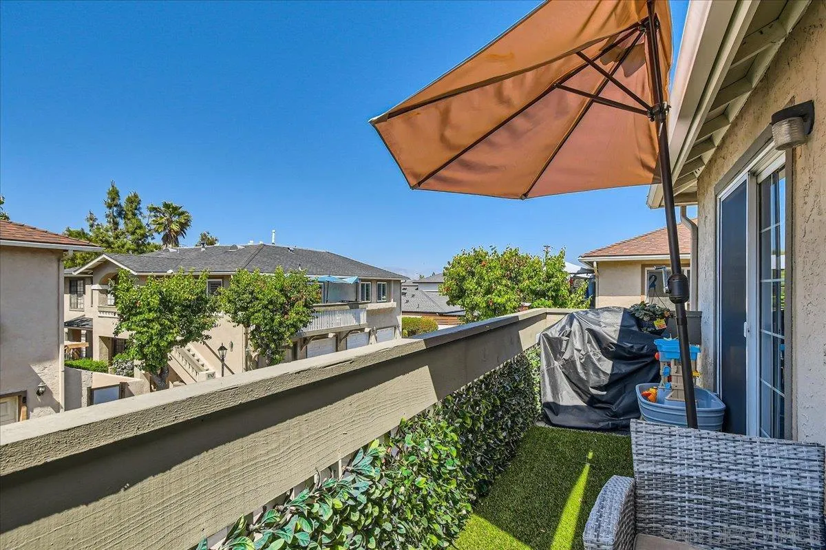 https://cdn.realtyfeed.com/cdn/127/250037890/fcf2a2b16b4e448f38ce8e51d4686dc3.webp