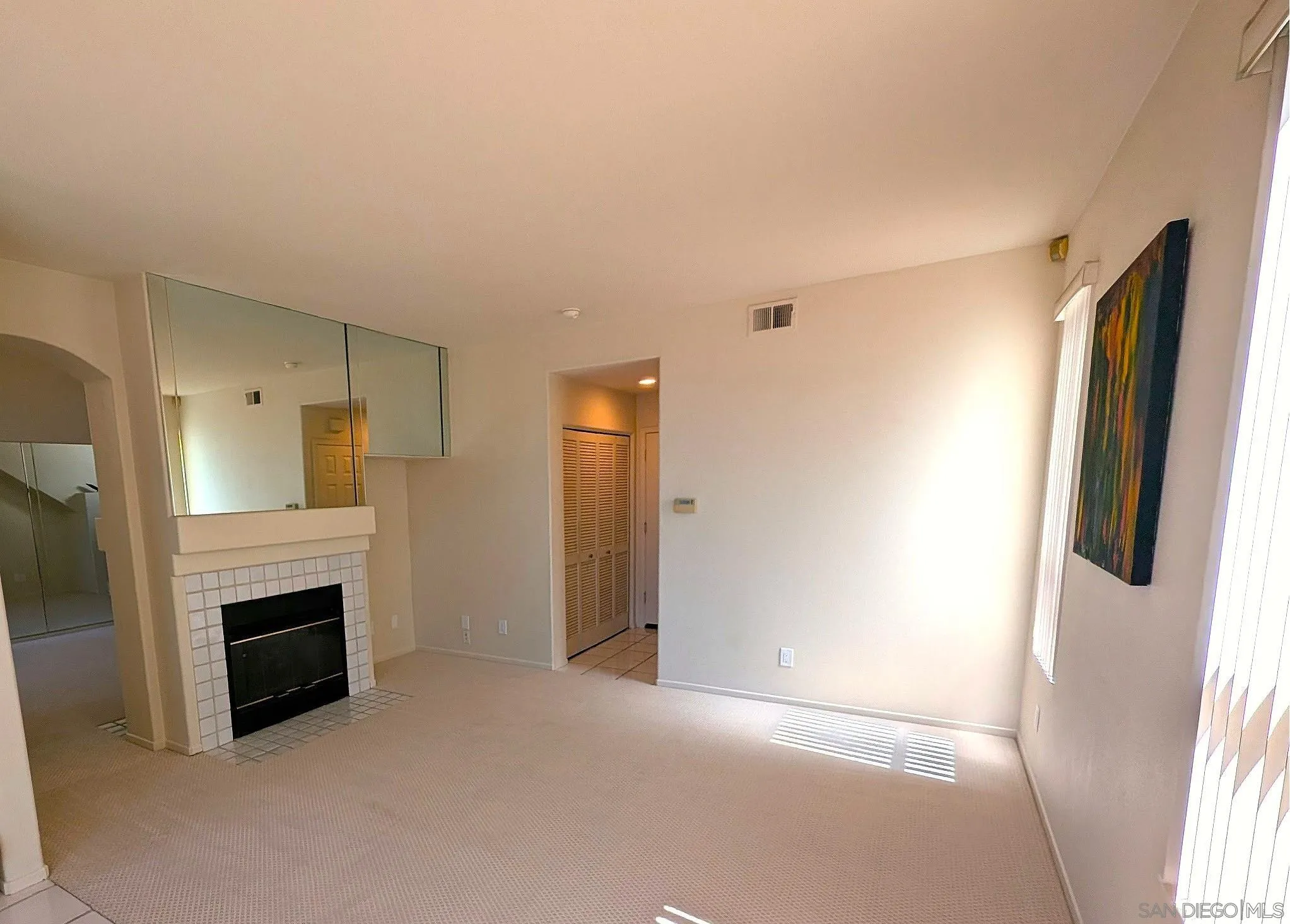 https://cdn.realtyfeed.com/cdn/127/250037892/9234660463fcb6a015687d51ccccd01b.webp