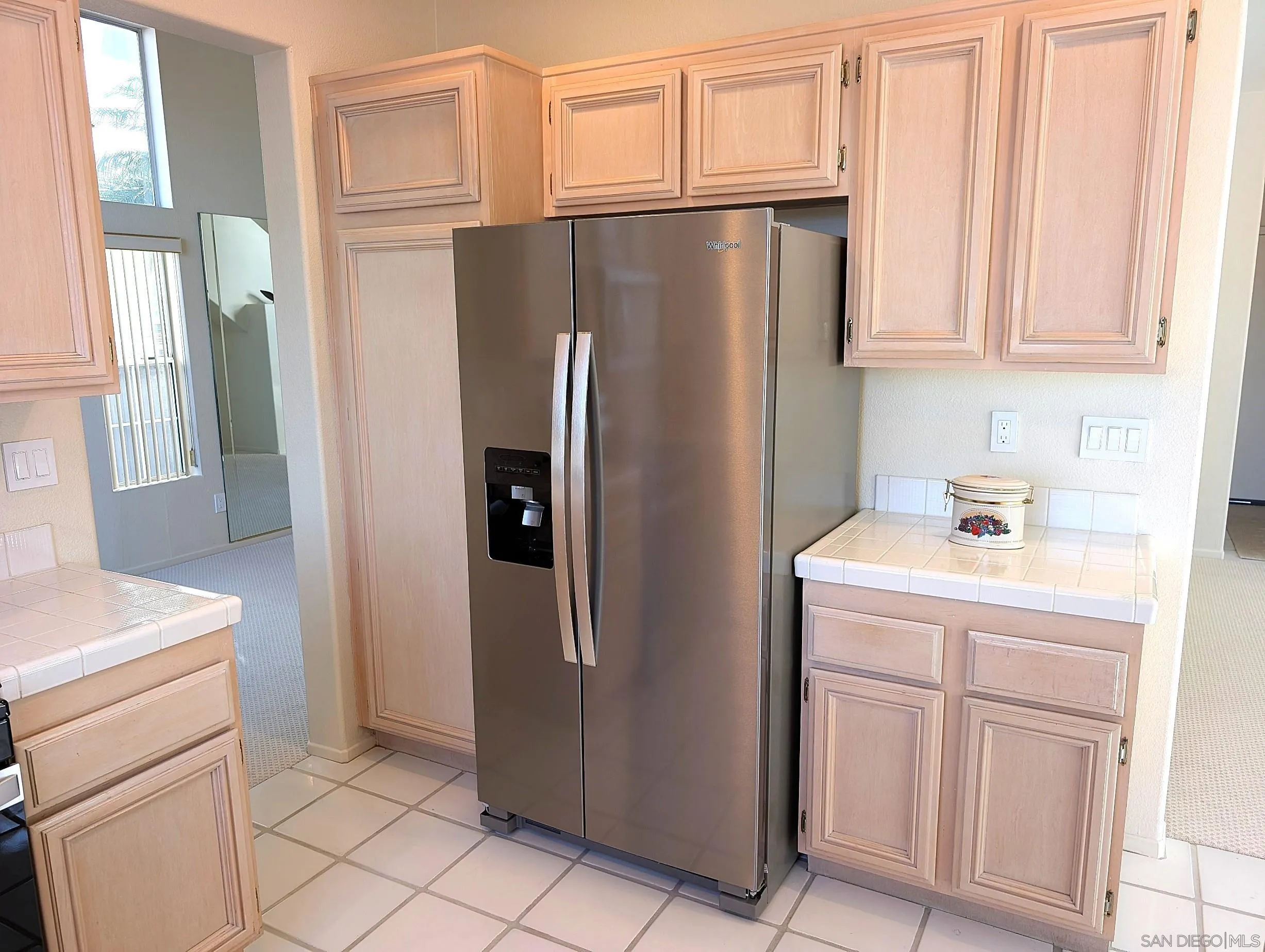 https://cdn.realtyfeed.com/cdn/127/250037892/be1d9f538bd8907f3418b2e74cf9aecc.webp