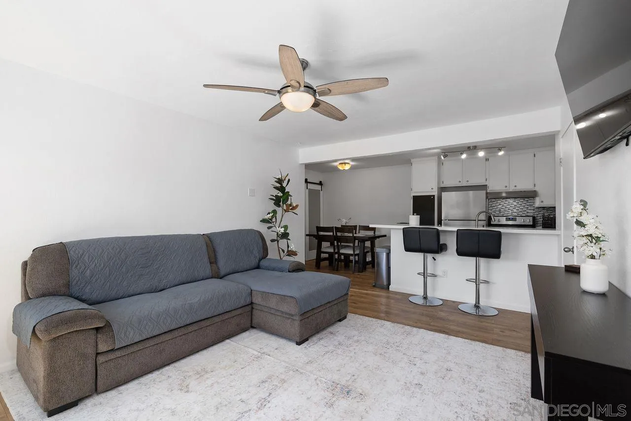 Photo #4: 250037897 Listing 