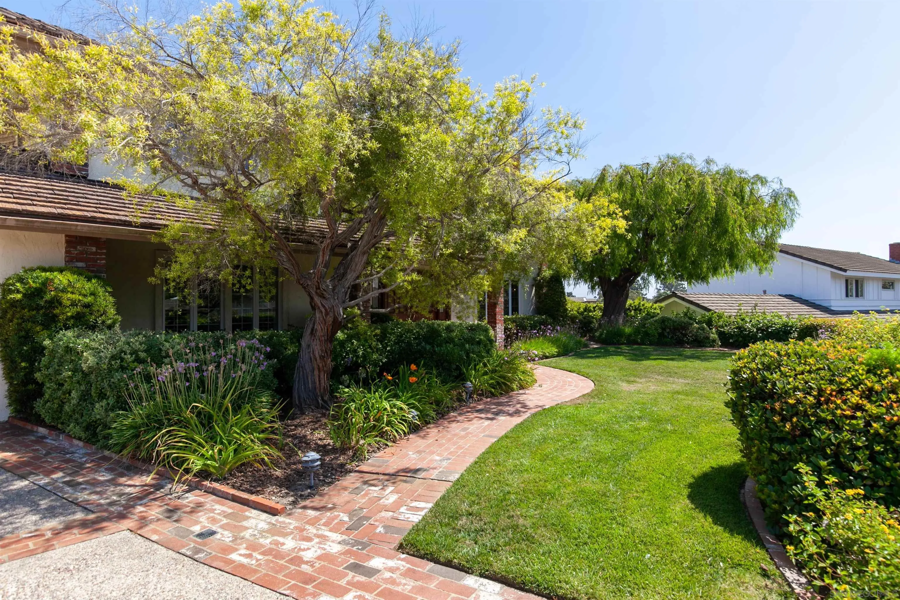 https://cdn.realtyfeed.com/cdn/127/250037902/0176bcea813d53ecc9ec1752c79c354c.webp