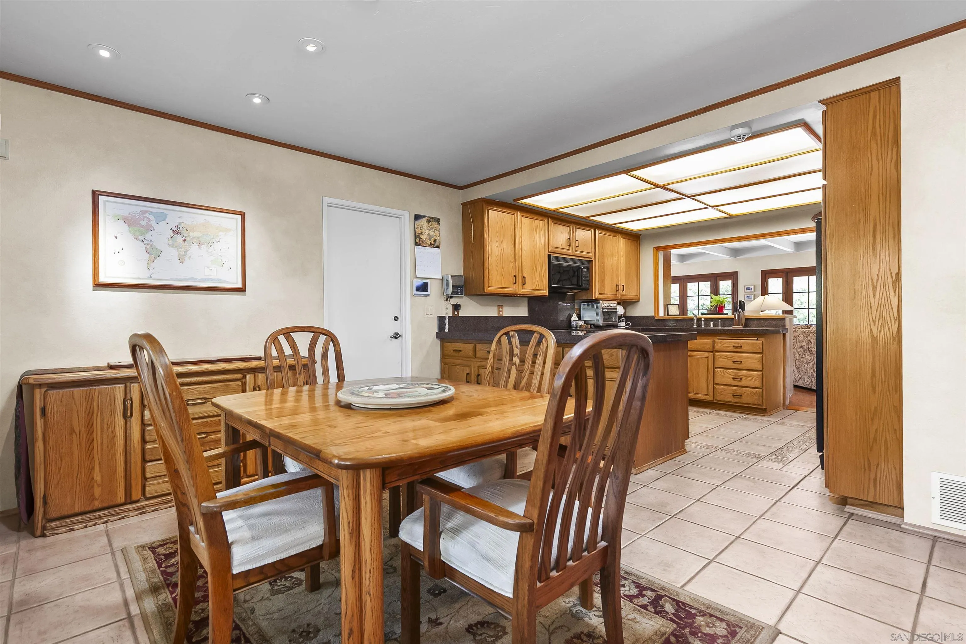 https://cdn.realtyfeed.com/cdn/127/250037902/0f500b8a577d7d0499b56702d8a66786.webp