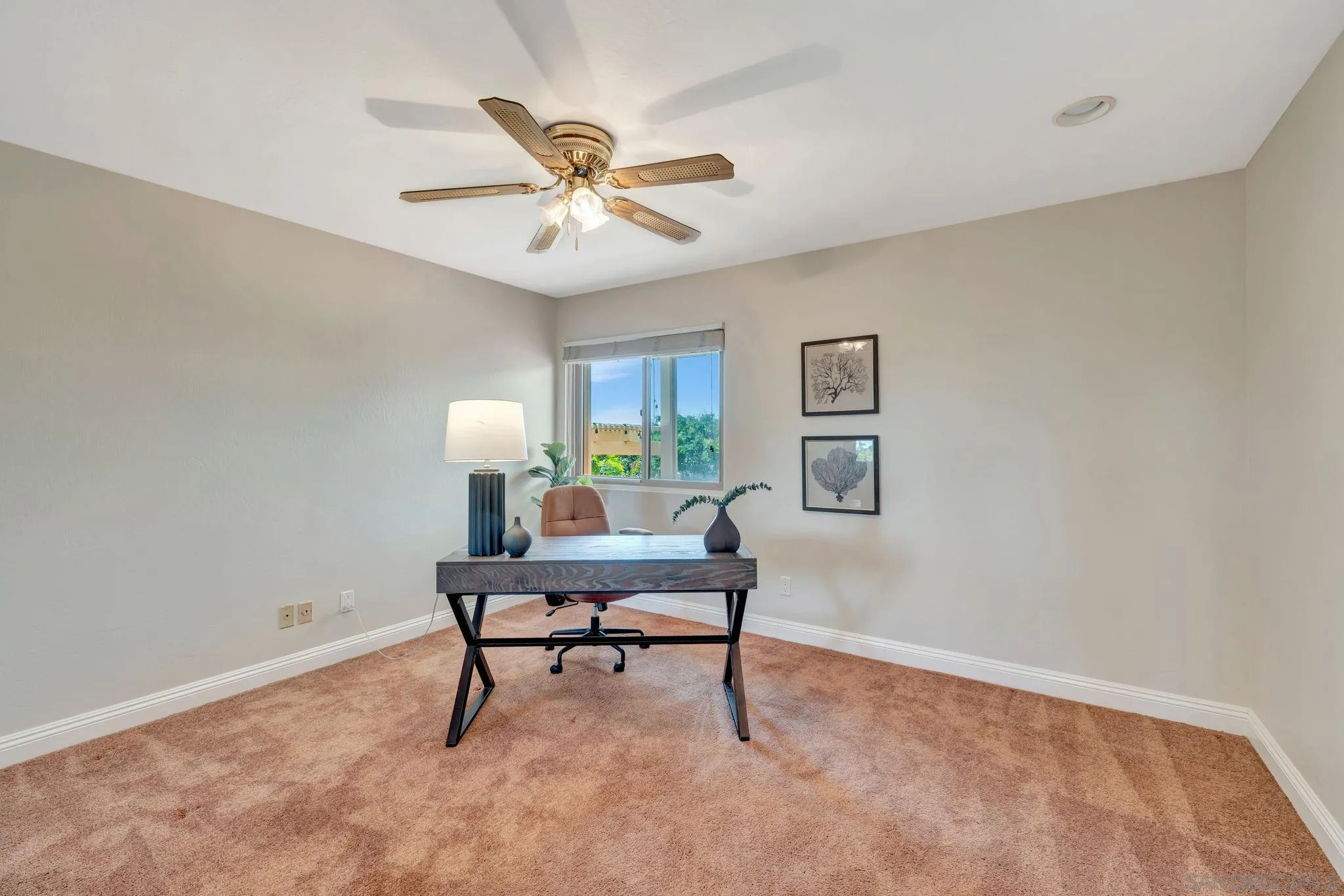 https://cdn.realtyfeed.com/cdn/127/250037905/41ac99f6482ec8f4799874bab40db0ae.webp