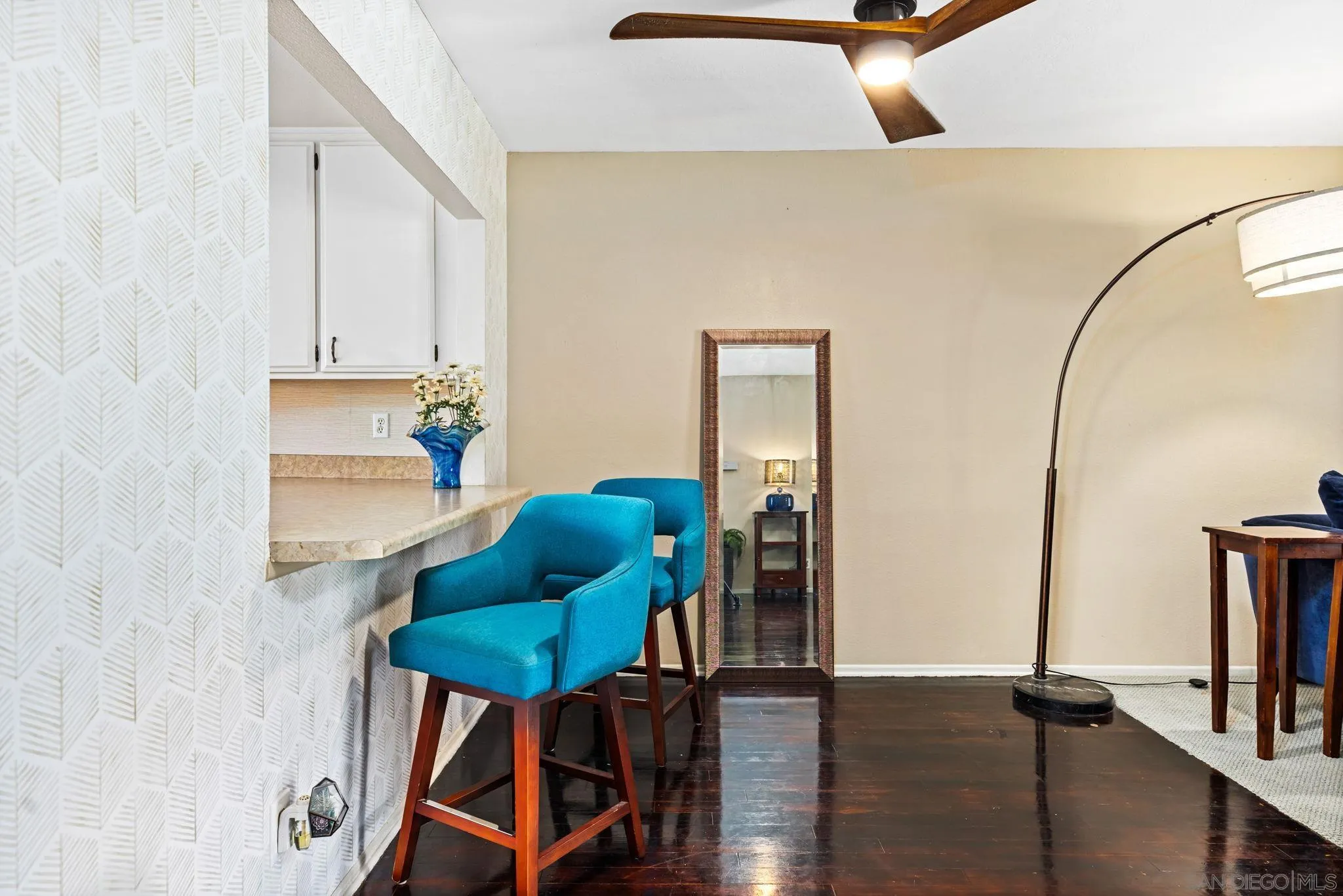 Photo #5: 250037907 Listing 