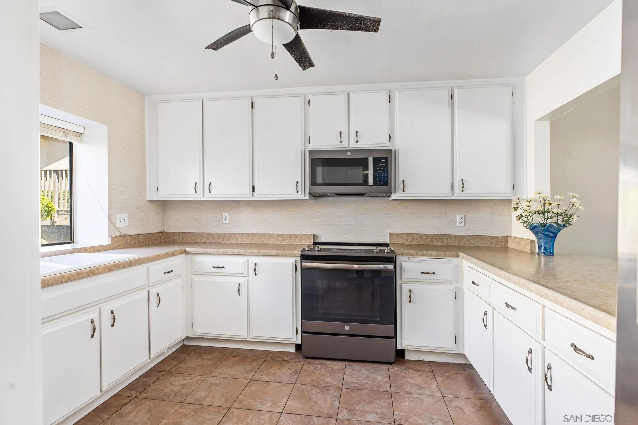 Photo #7: 250037907 Listing: Photo #7