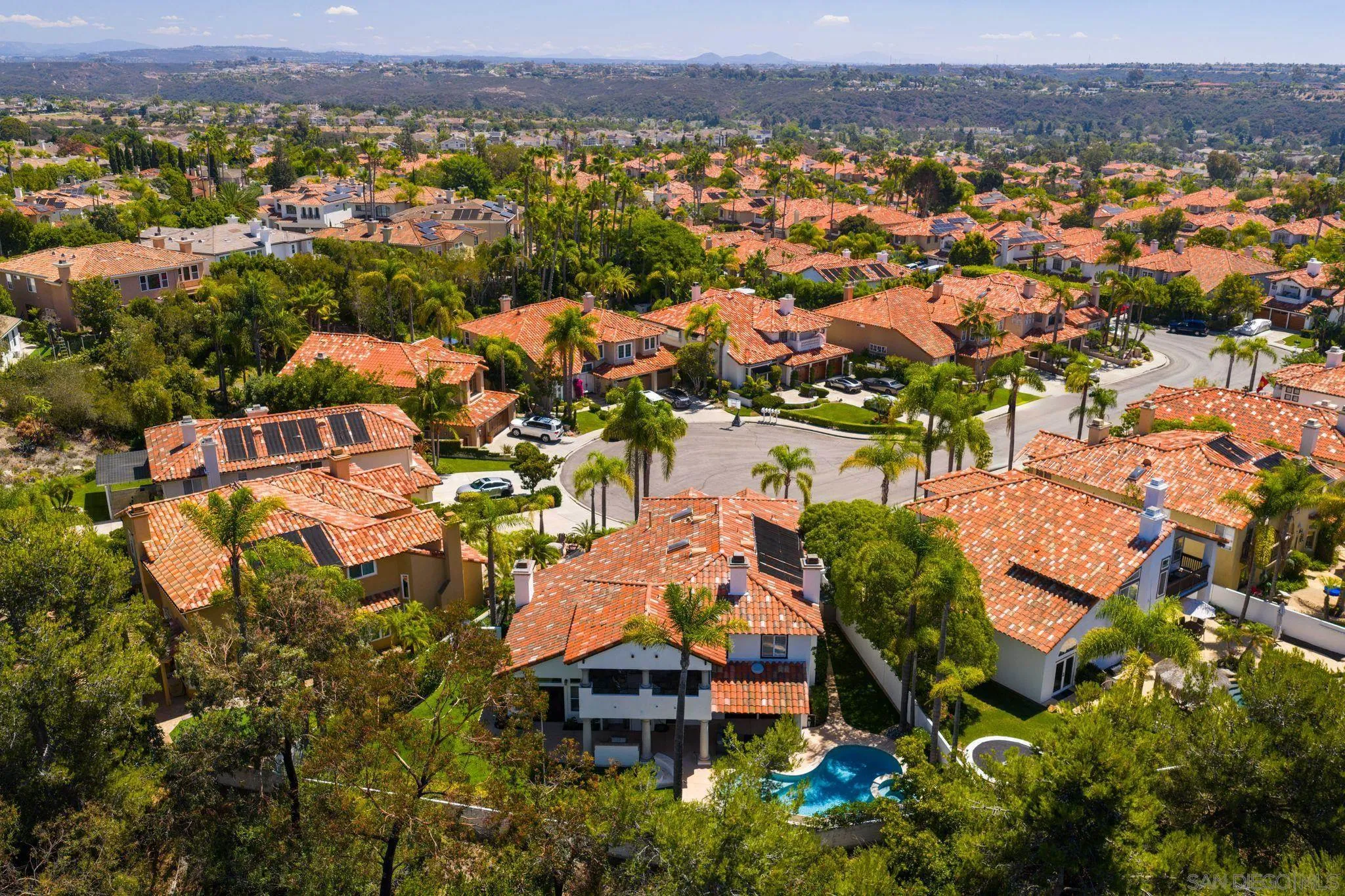 https://cdn.realtyfeed.com/cdn/127/250037910/88ce6f1eb98652e7e1c5b92613378ec2.webp
