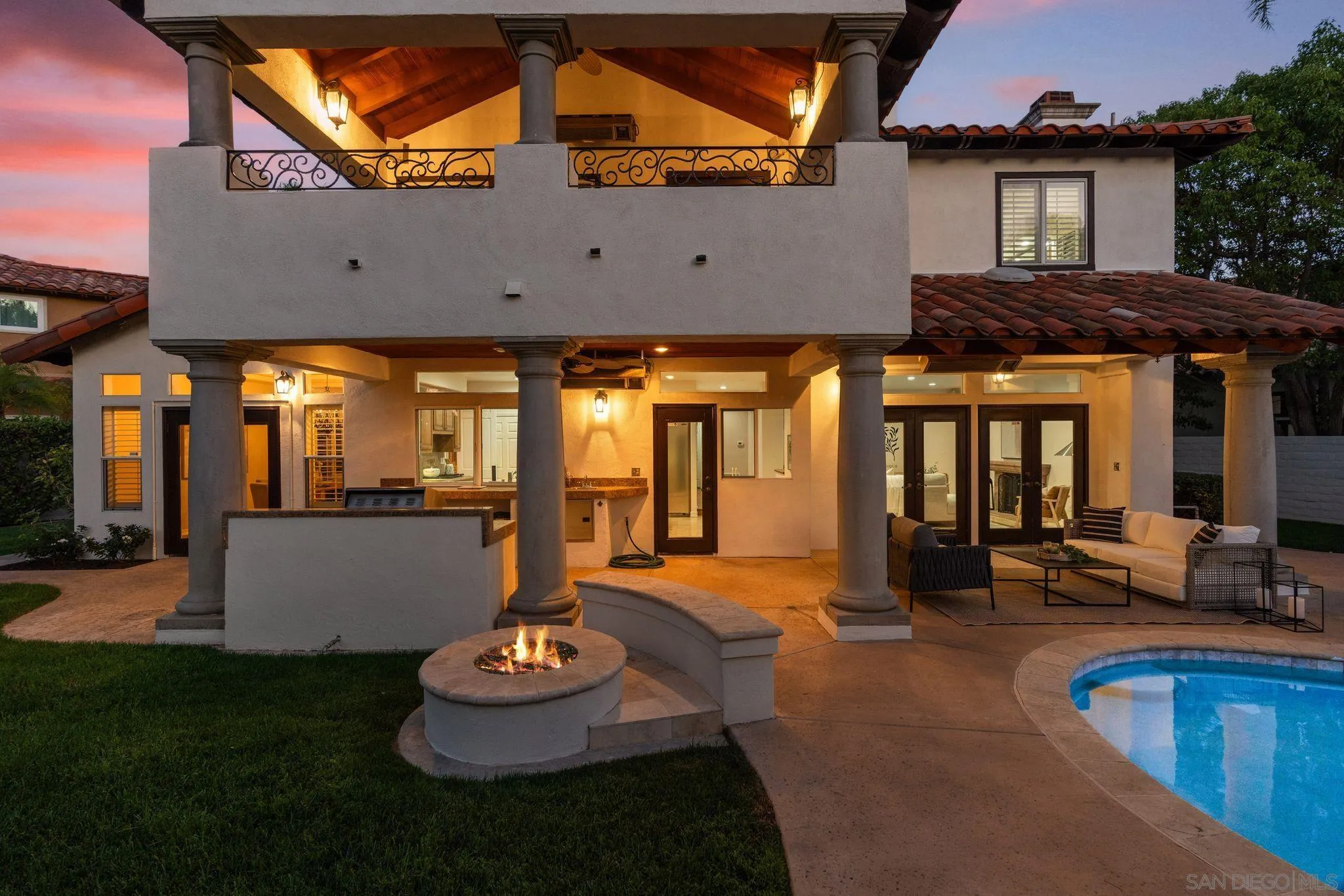 https://cdn.realtyfeed.com/cdn/127/250037910/9b6c30593df67aa2860f41543640dcec.webp