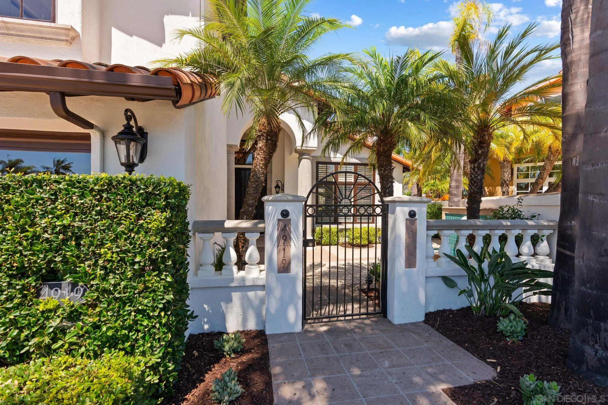 https://cdn.realtyfeed.com/cdn/127/250037910/dbe2d09fb7b016ef6944fc40a673a6f0.webp