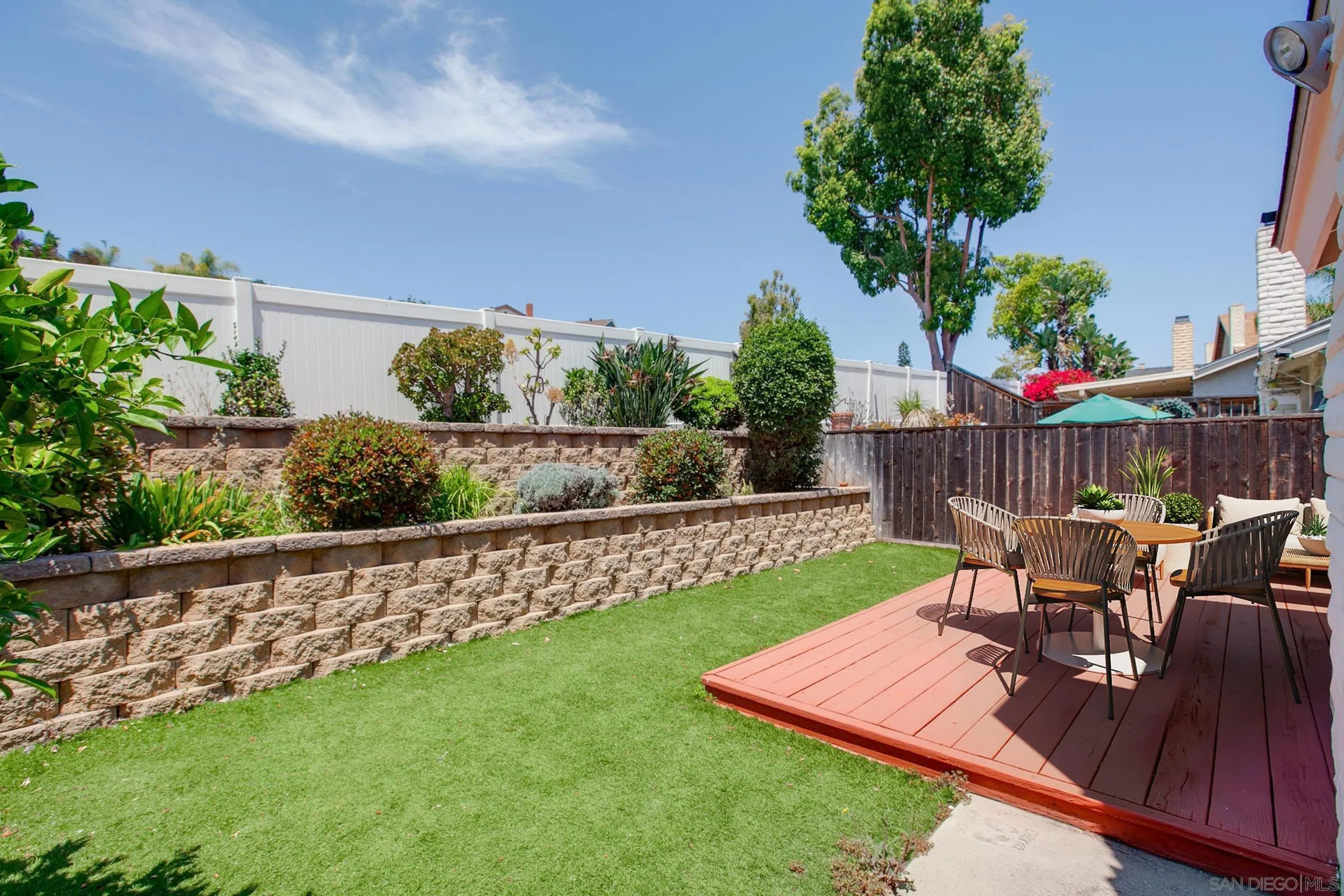 https://cdn.realtyfeed.com/cdn/127/250037911/884342297f25f383997f72634aee87f9.webp